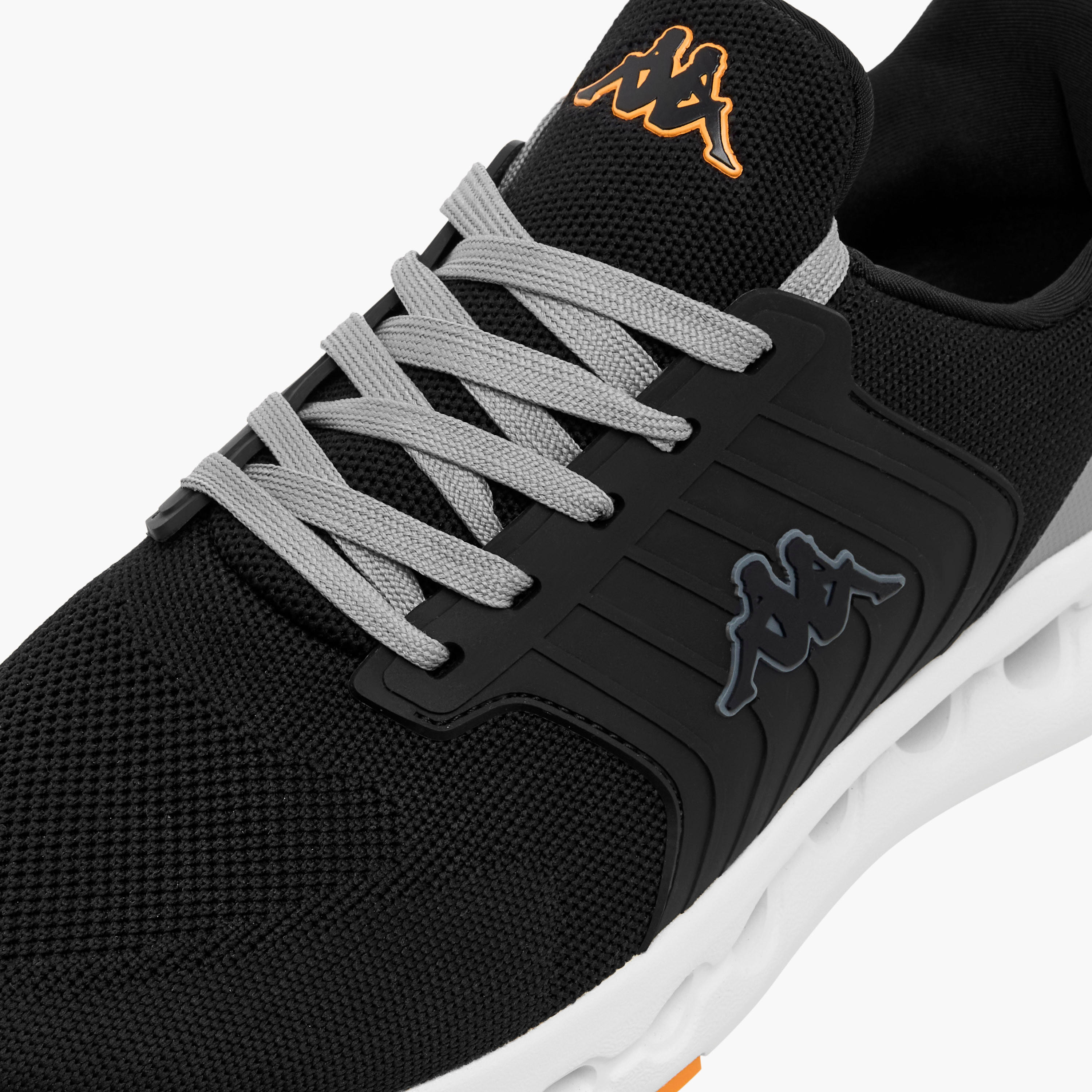 حذاء رياضي برباط إغلاق ونقوش شعار للرجال من كابا-men-shoes-sports-image-5