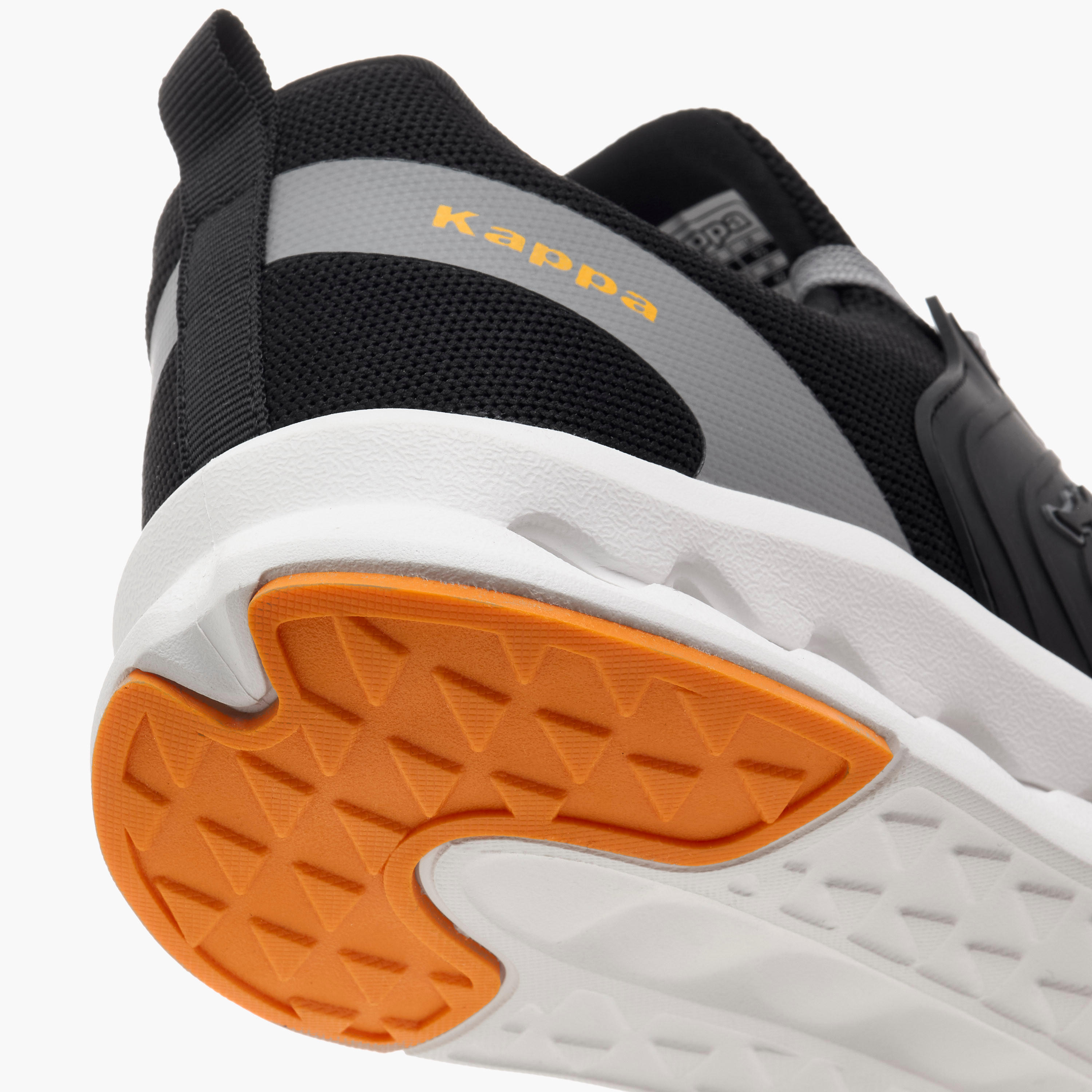 حذاء رياضي برباط إغلاق ونقوش شعار للرجال من كابا-men-shoes-sports-image-6