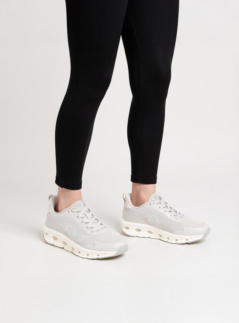 حذاء رياضي برباط إغلاق طبعات شعار للنساء من كابا-women-shoes-sports-image-3