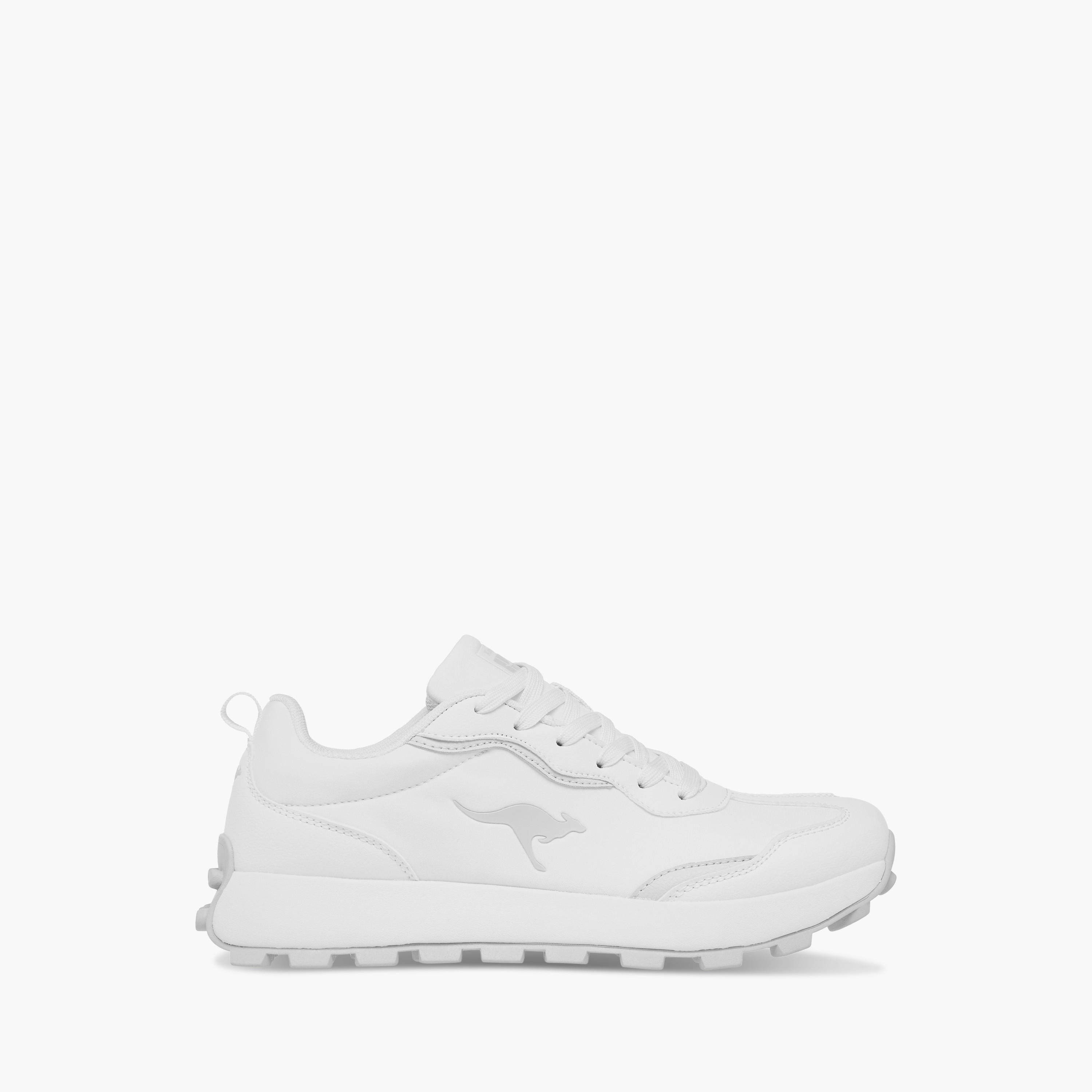حذاء رياضي بنقوش شعار ورباط إغلاق للنساء من كانجاروز-women-shoes-sneakers-image-3