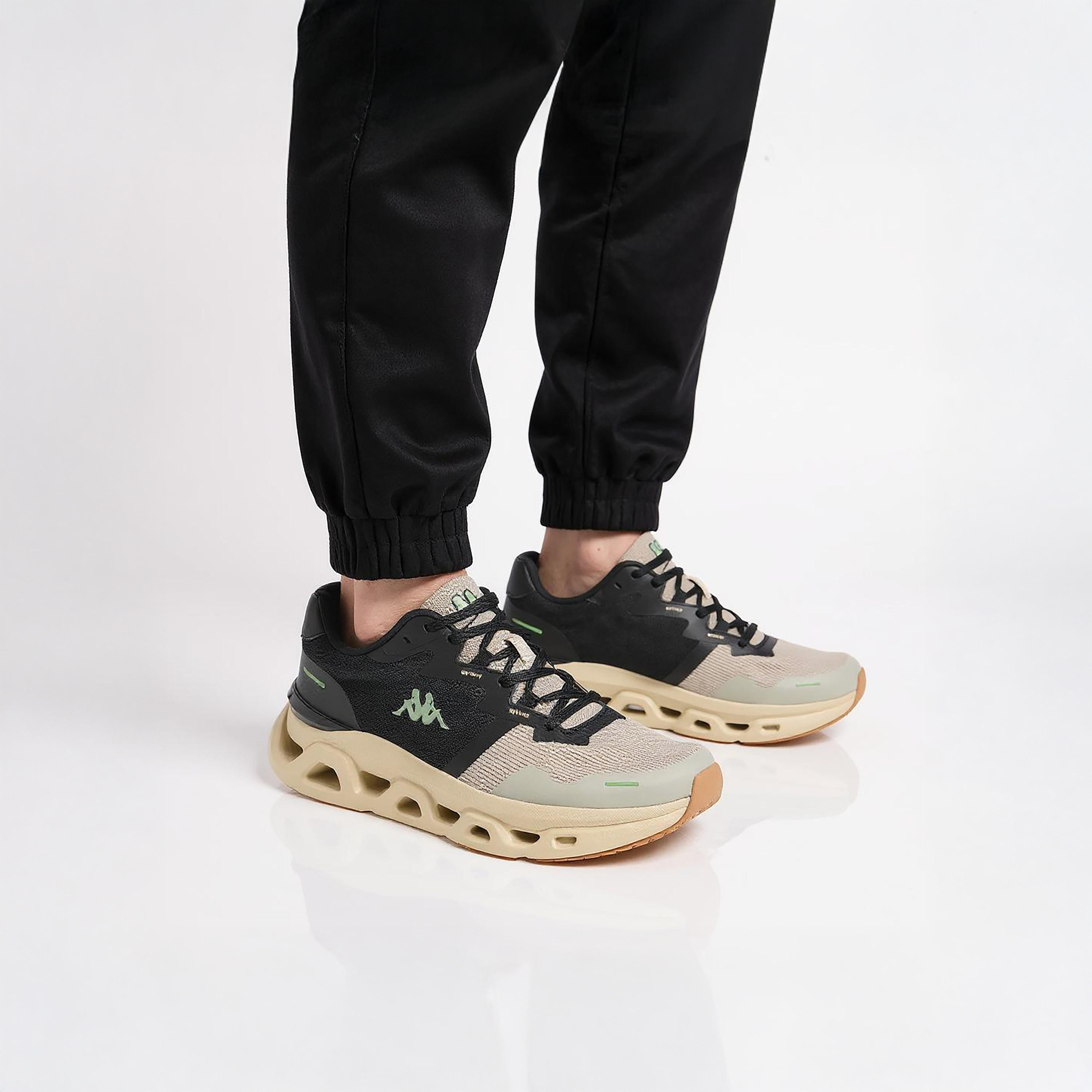 حذاء رياضي بألواح ورباط للرجال من كابا-sports-men-shoes-image-3