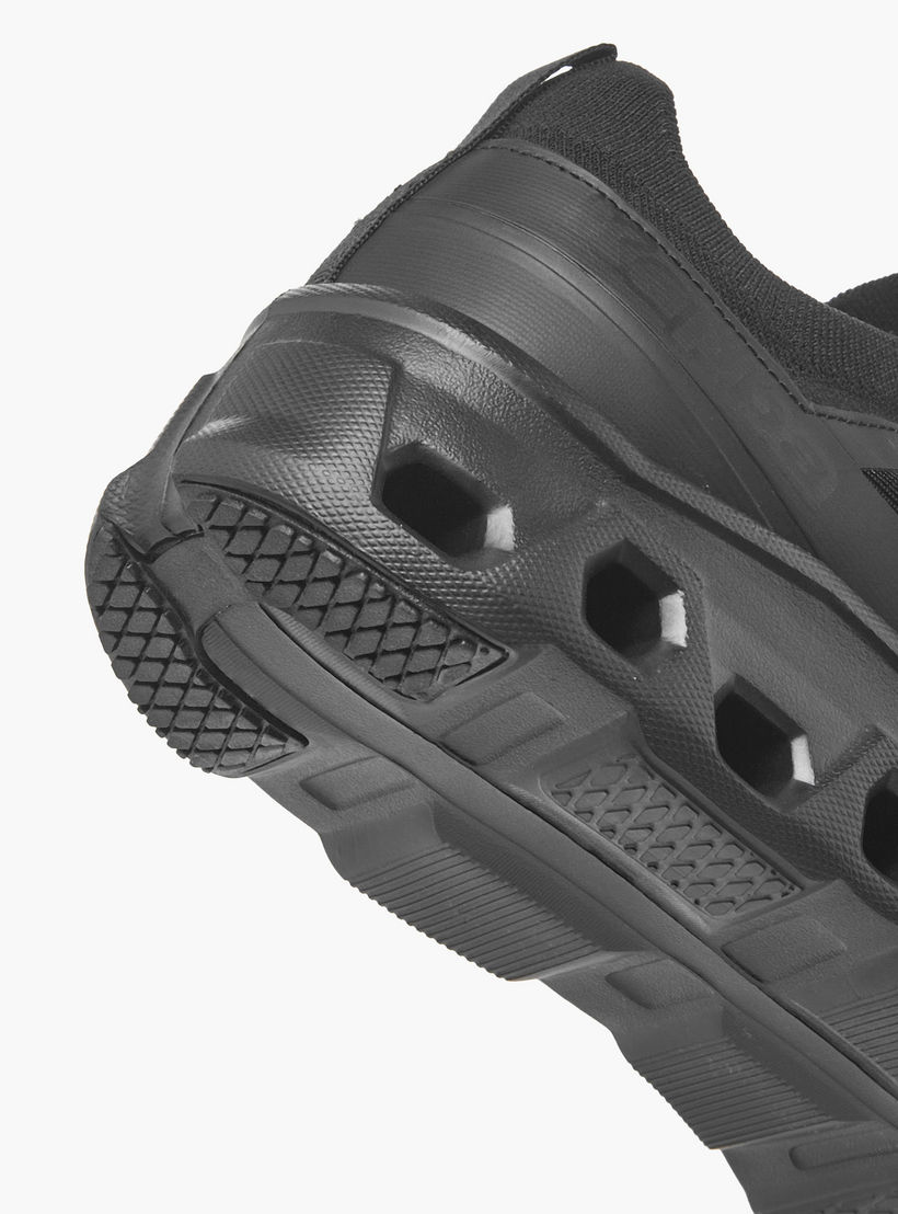 حذاء رياضي برباط إغلاق وشعار للنساء من كابا-sports-women-shoes-image-8