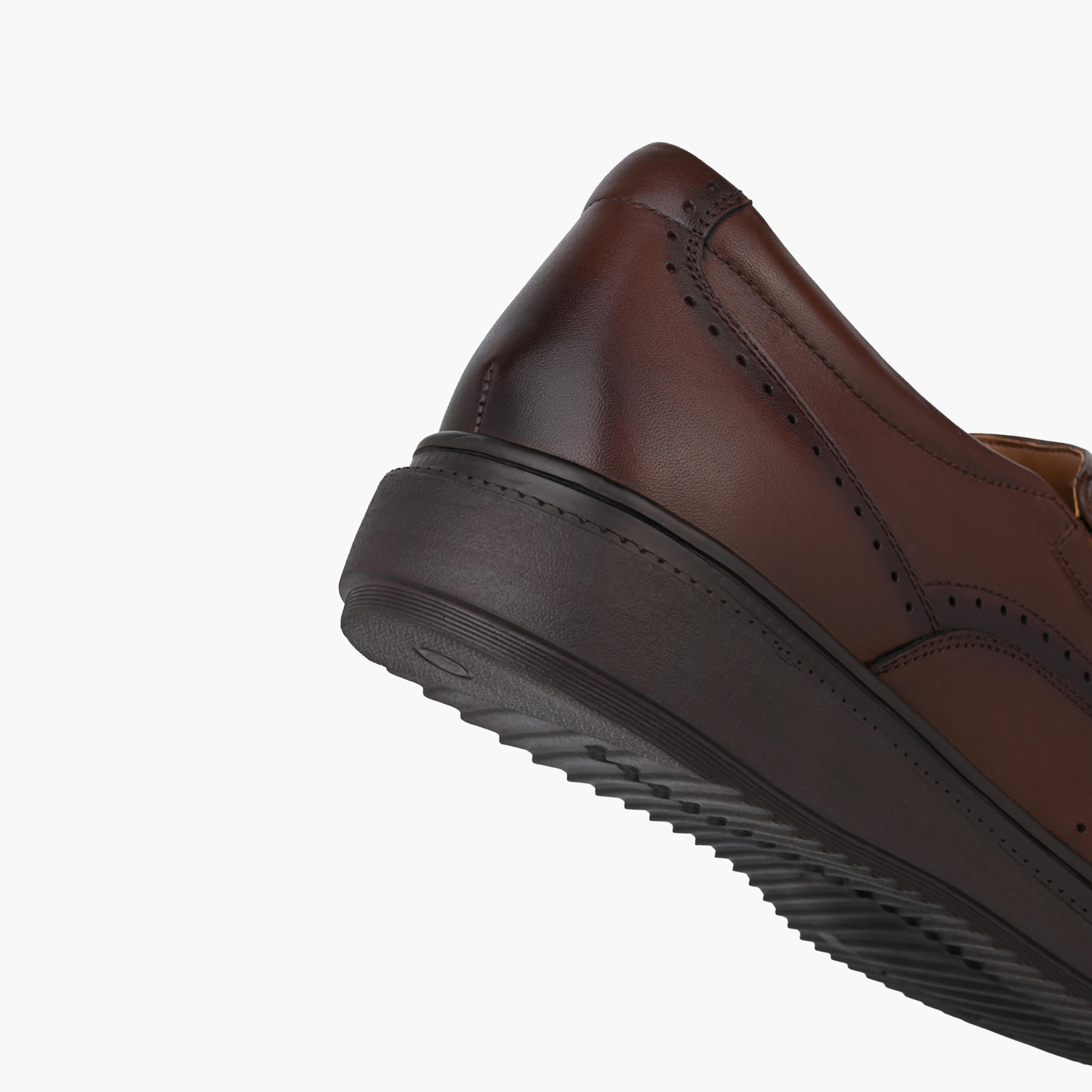 حذاء جلد سهل الارتداء للرجال من أل بي أل من شو إكسبريس-men-shoes-formalshoes-image-5