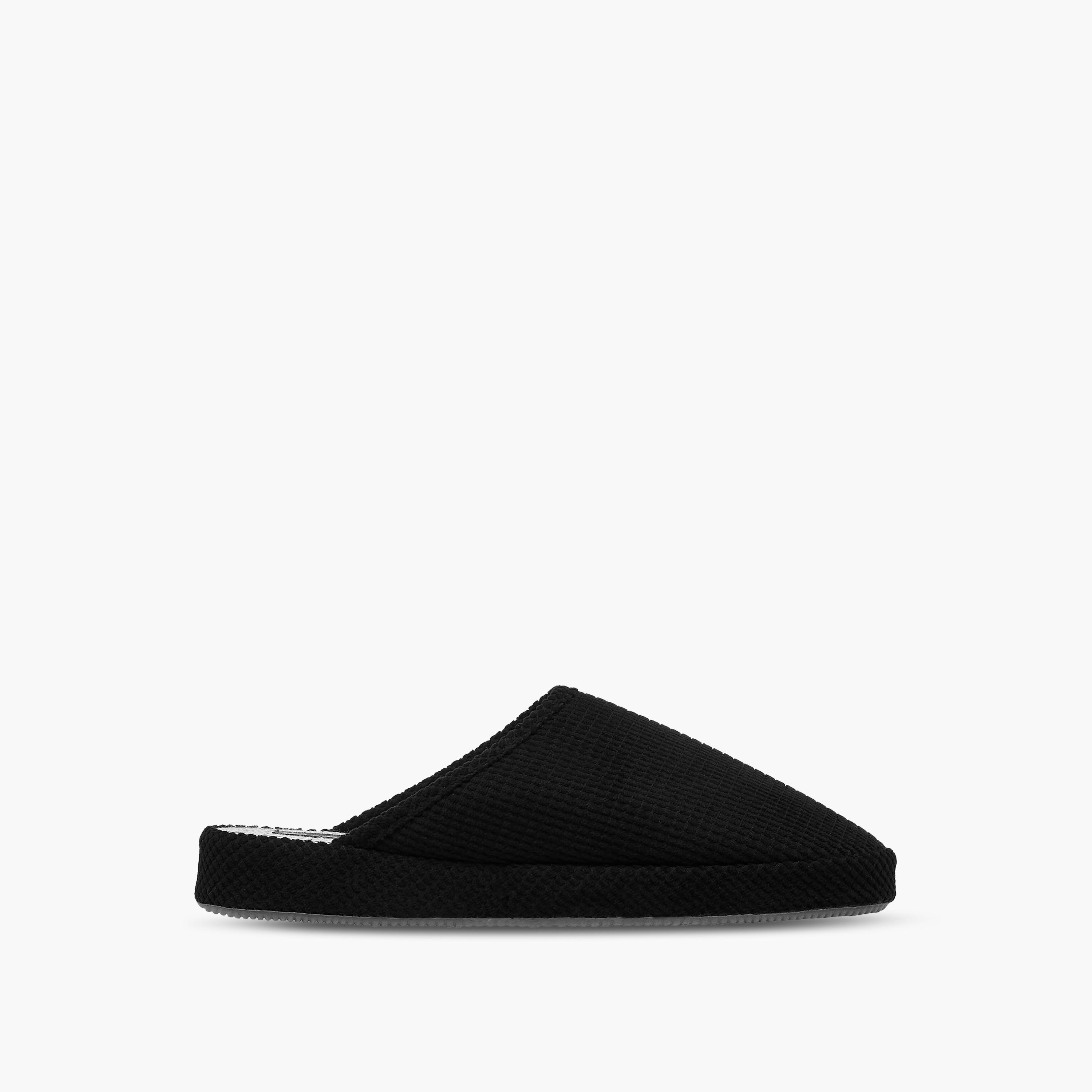 Le Confort Textured Bedroom Slippers-men-shoes-flipflopsandslides-image-2