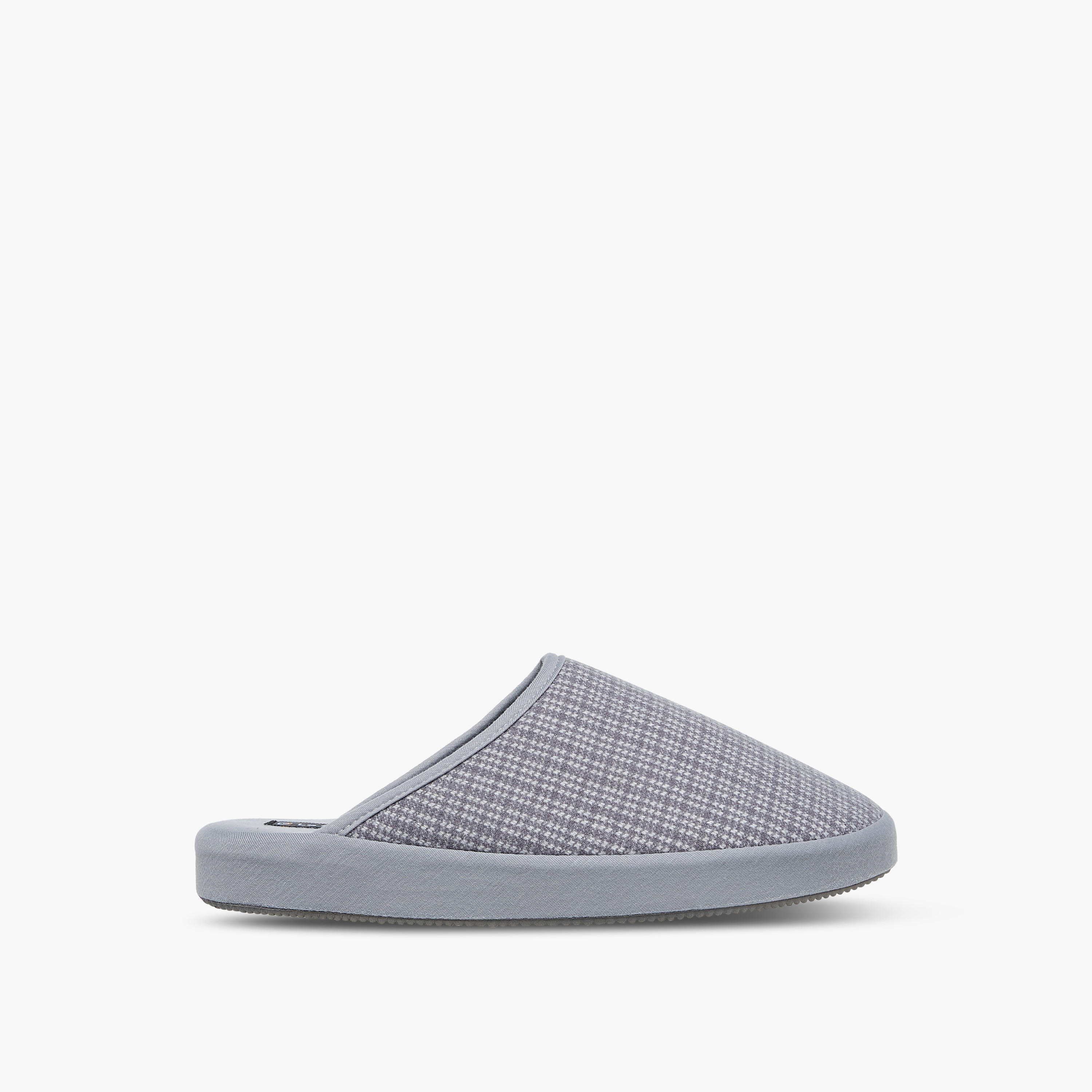 Le Confort Checked Bedroom Slippers-men-shoes-flipflopsandslides-image-2