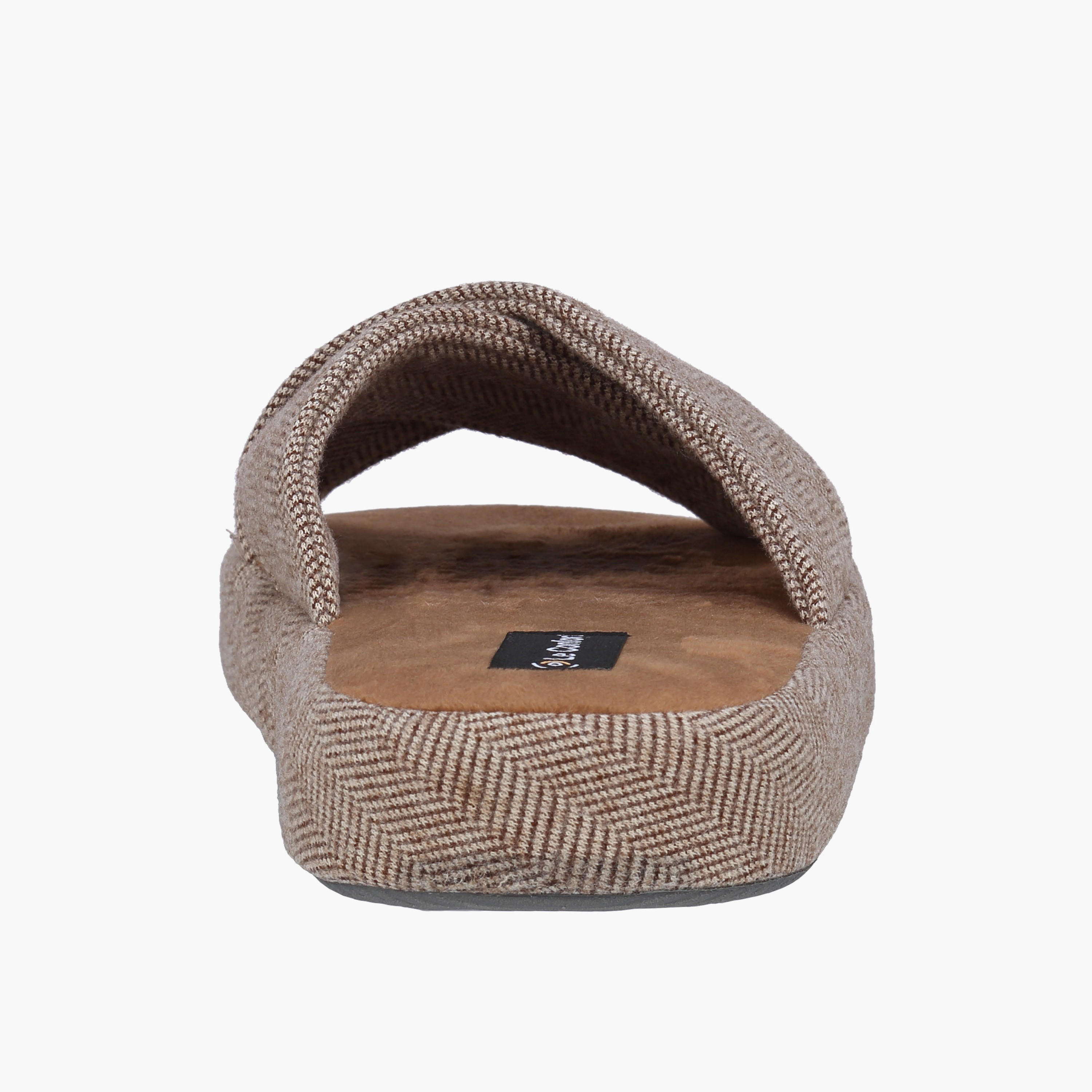 شبشب غرفة نوم بحزام متقاطع للرجال من لو كونفورت-men-shoes-flipflopsandslides-image-4