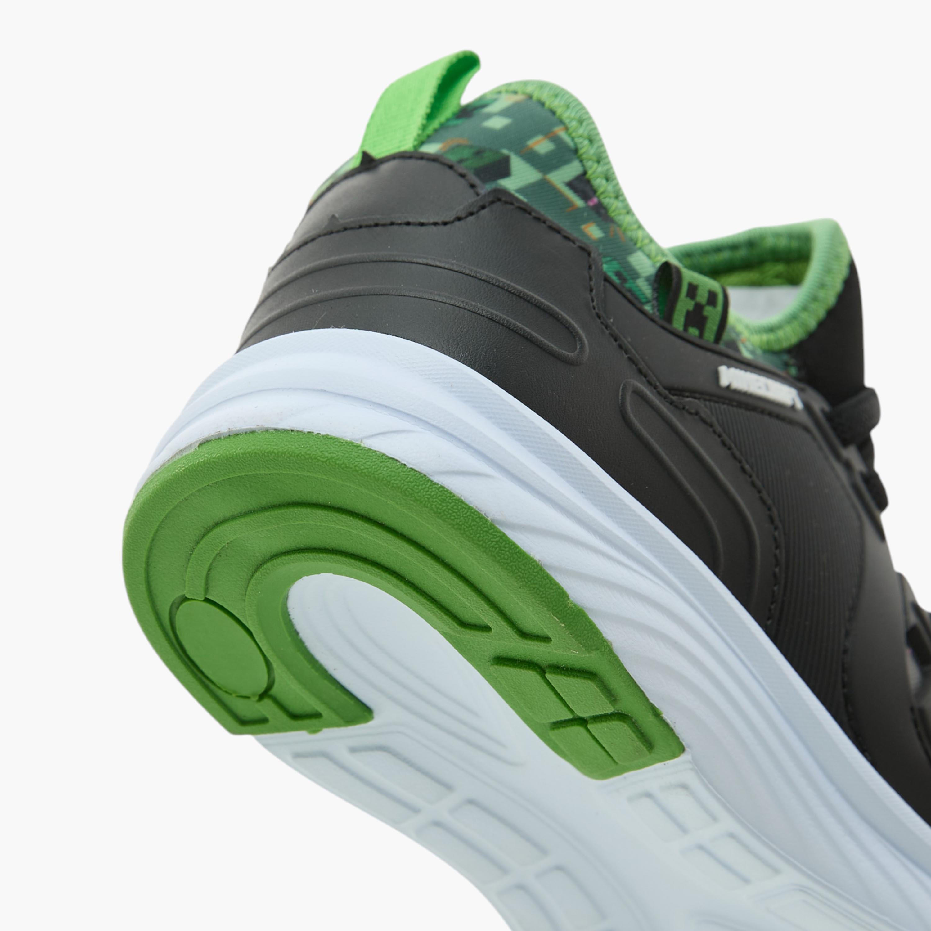 حذاء سنيكرز سهل الارتداء بتفاصيل رباط وبطبعات ماينكرافت-boys-shoes-sneakers-image-1