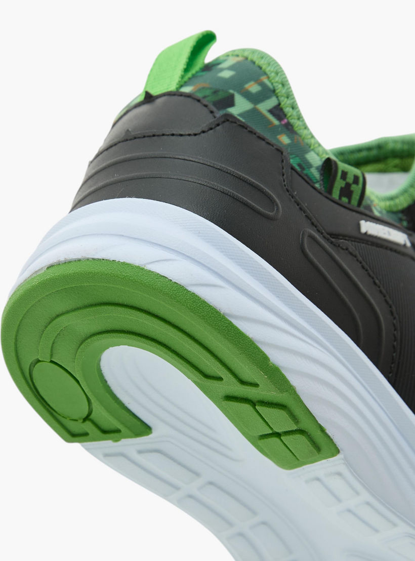 حذاء سنيكرز سهل الارتداء بتفاصيل رباط وبطبعات ماينكرافت-boys-shoes-sneakers-image-1
