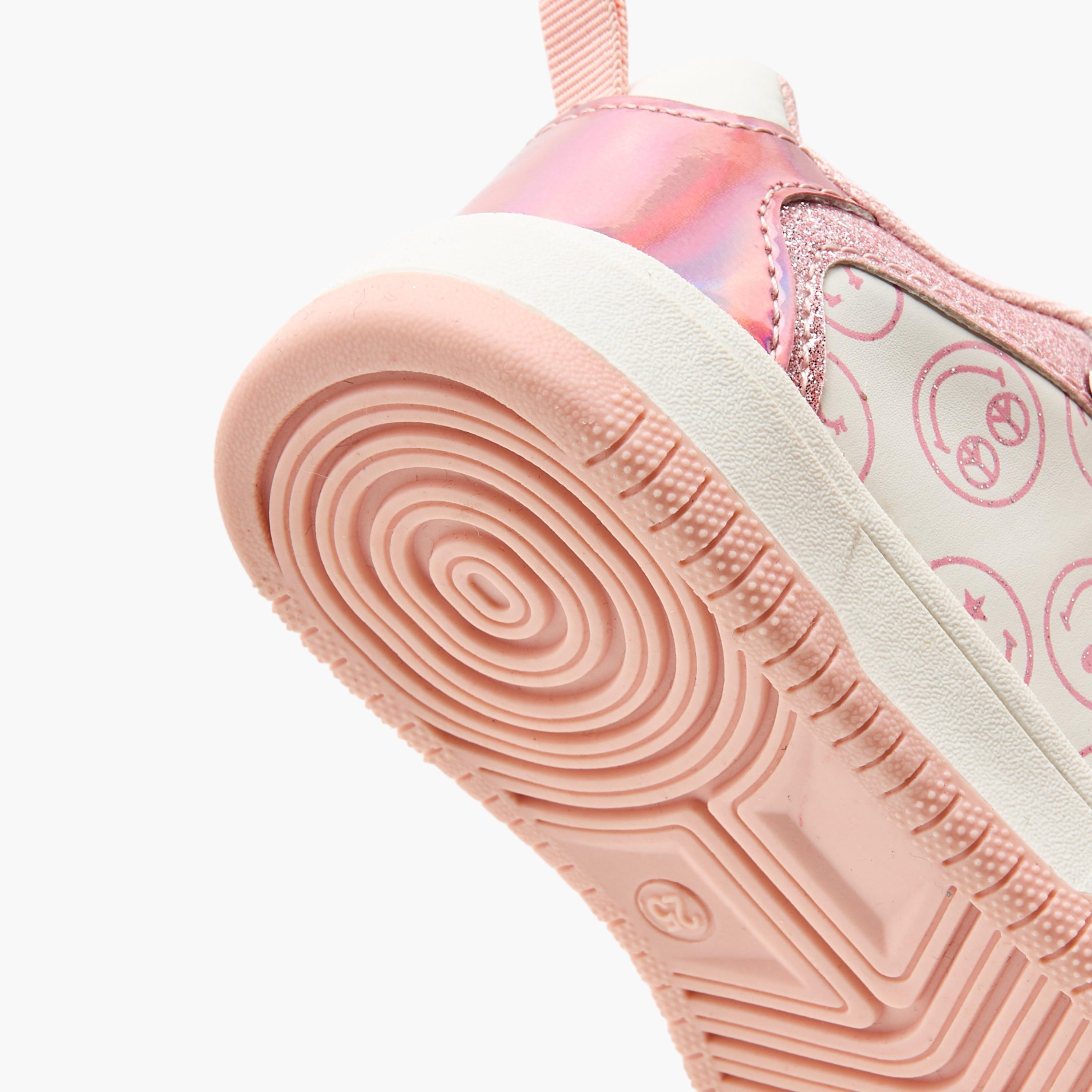 حذاء سنيكرز بشريط إغلاق لاصق وطبعات الشعار من سمايلي وورلد-girls-shoes-sneakers-image-1