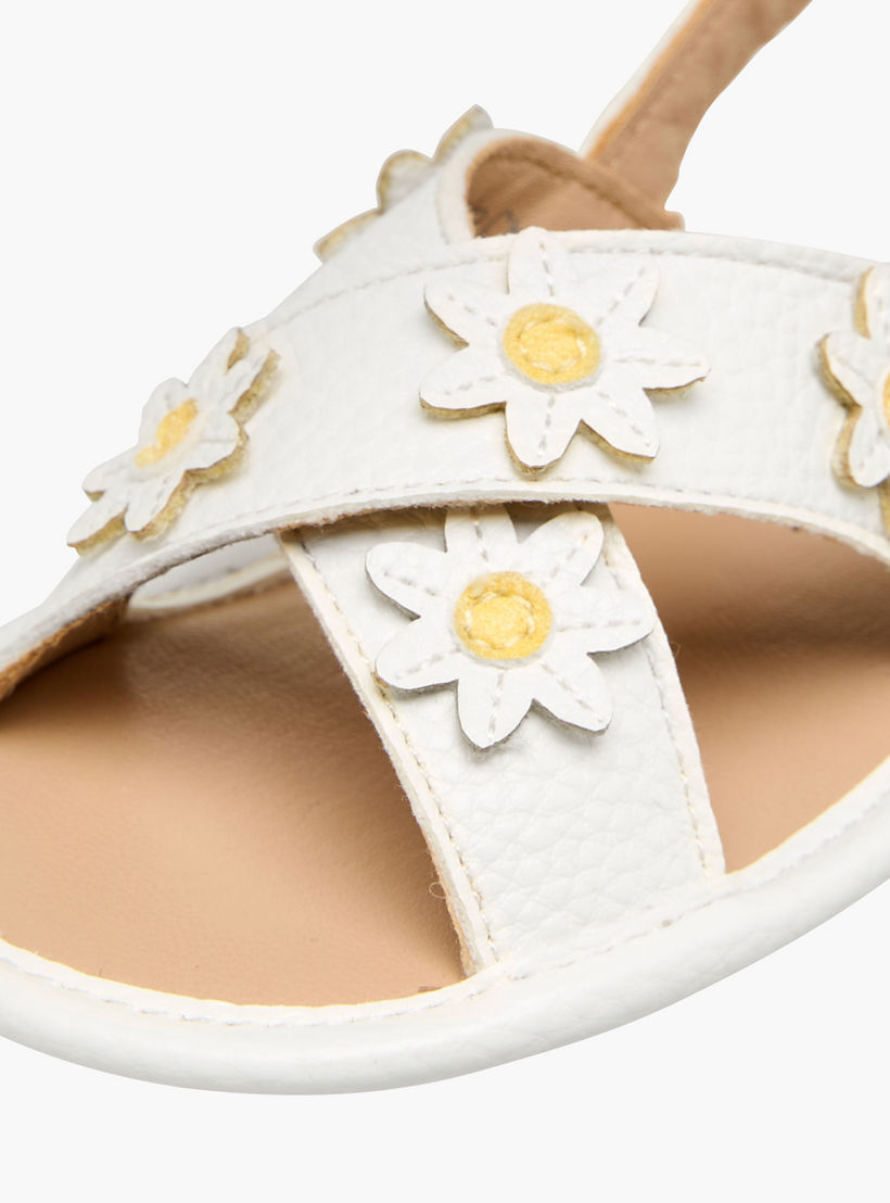 صندل بشريط إغلاق لاصق وزينة زهور من بيرفيت-baby-girls-shoes-sandals-image-4