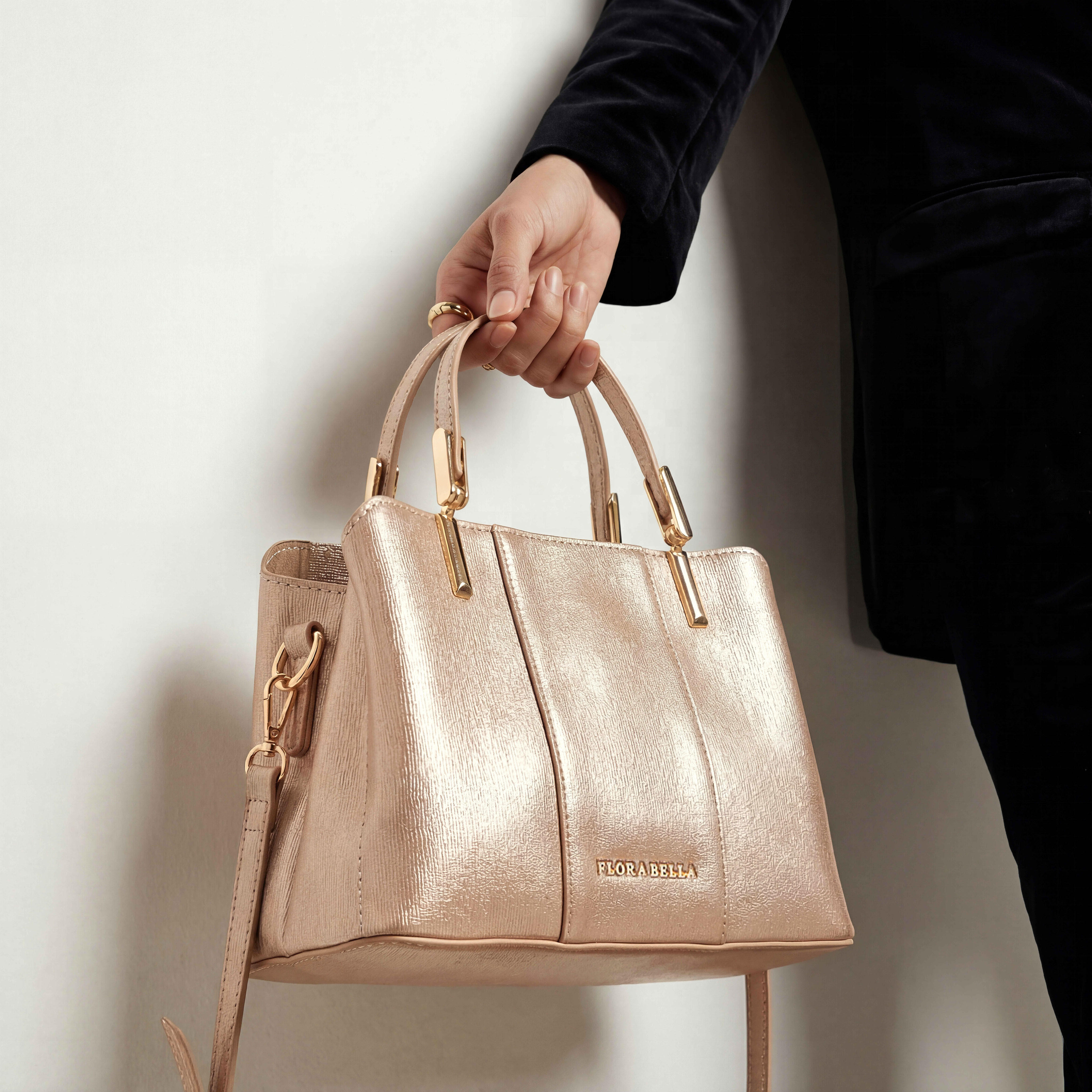 شنطة توتي بارزة الملمس مع حزام قابل للفصل من فلورا بيلا-women-bagsandwallets-handbags-image-9