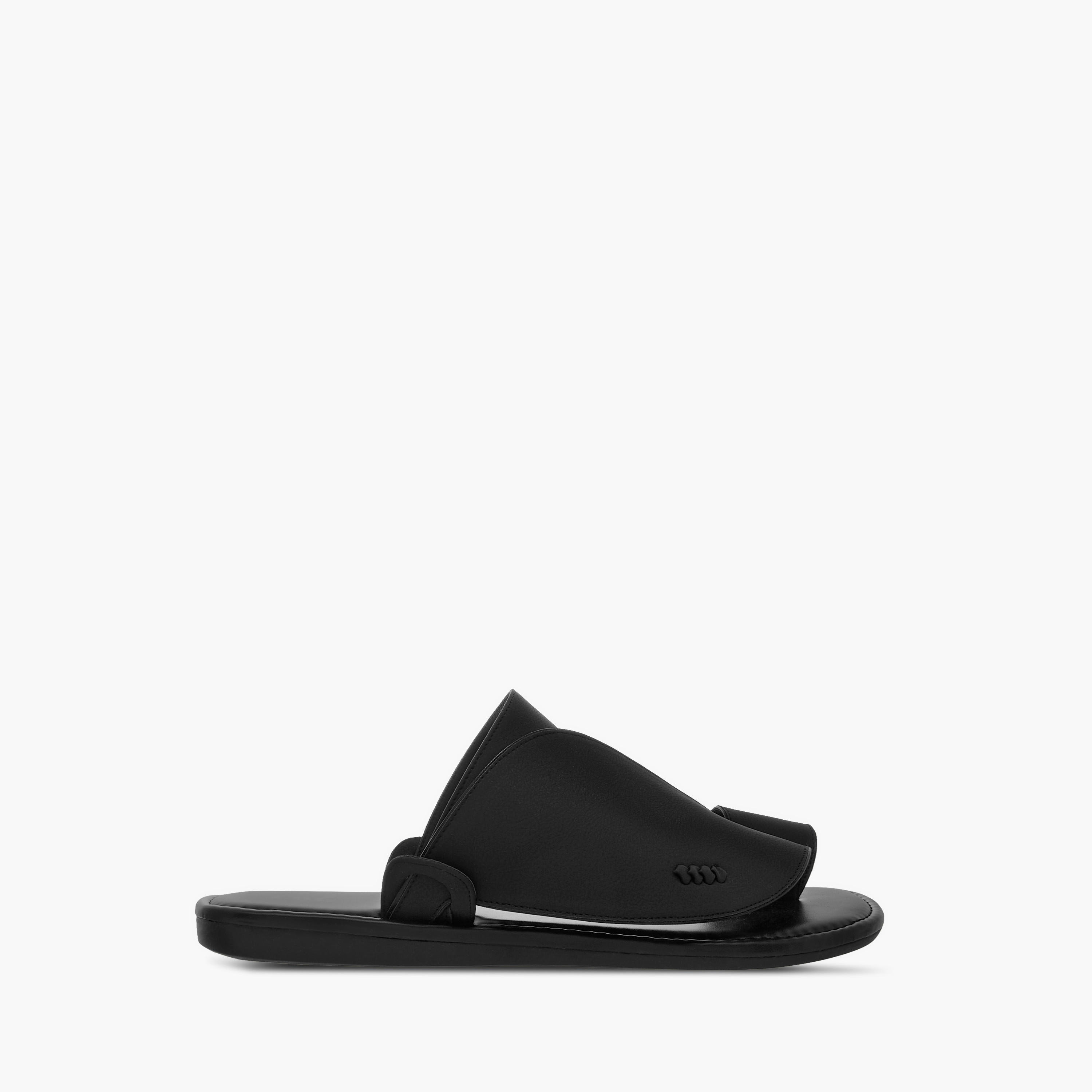 صندل عربي سهل الارتداء بارز الملمس وبحلقة إصبع إل بي إل من شو إكسبريس-men-shoes-sandals-image-2