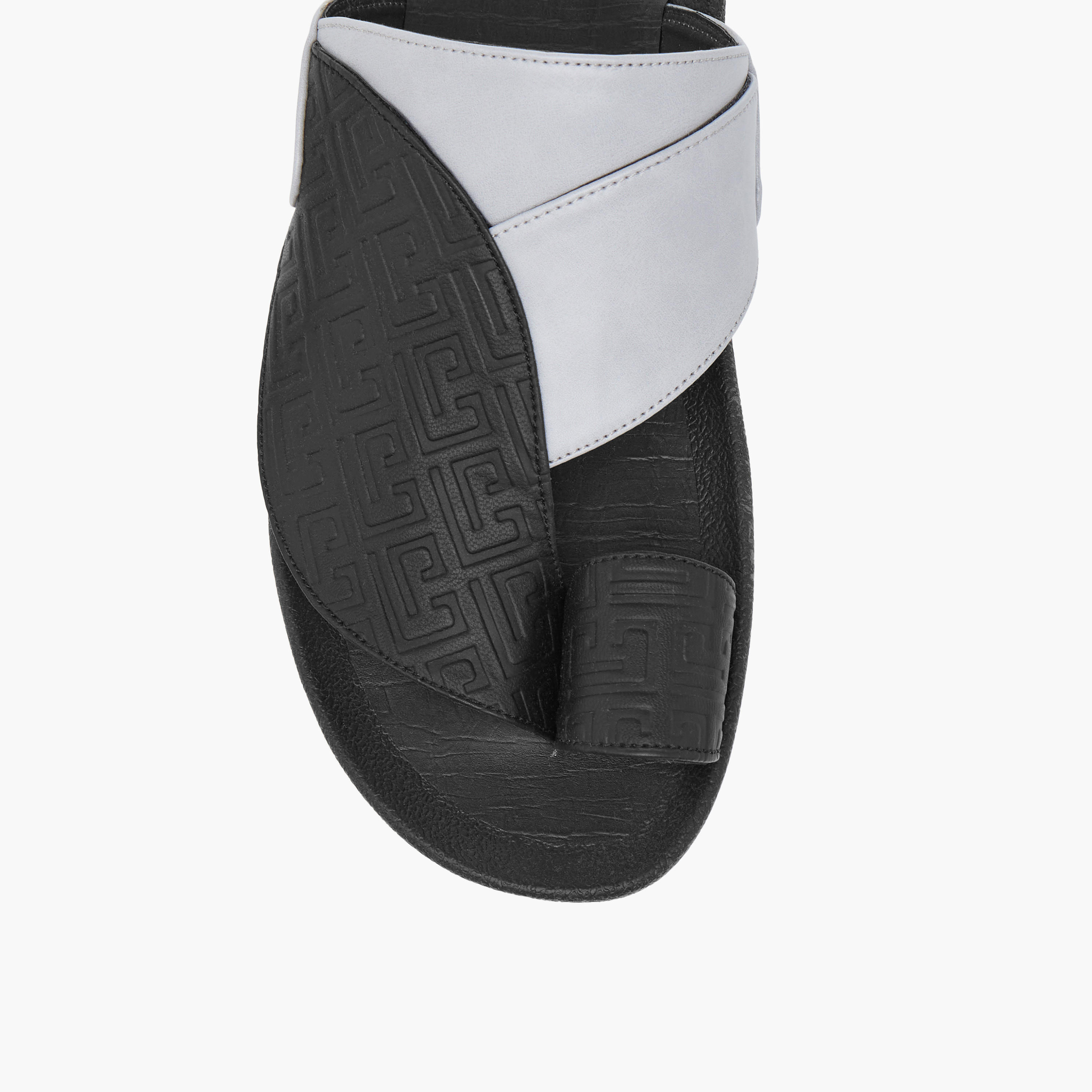 صندل عربي سهل الارتداء بارز الملمس بحلقة إصبع من إل بي إل من شو إكسبرس-men-shoes-sandals-image-3