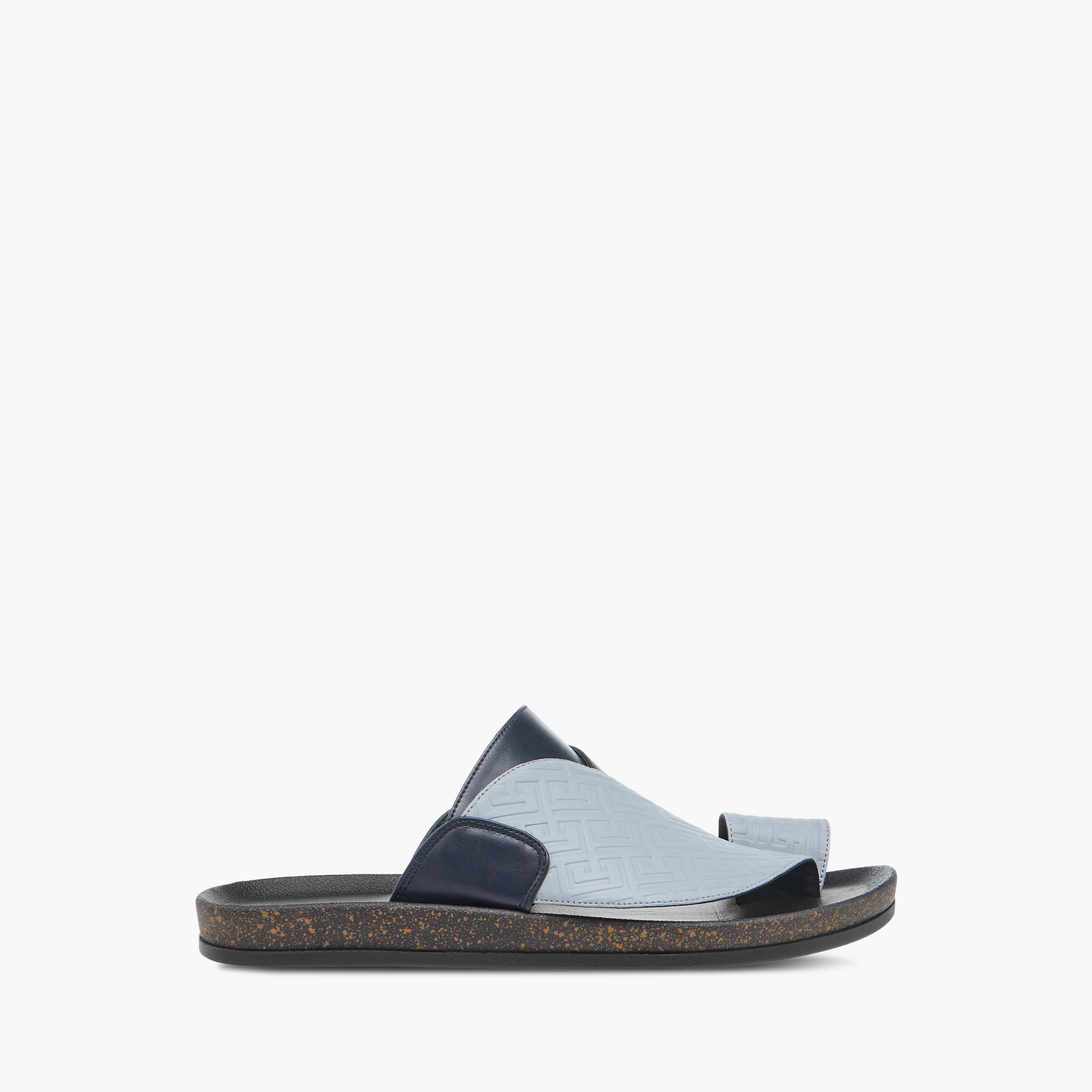 صندل عربي سهل الارتداء بارز الملمس بحلقة إصبع من إل بي إل من شو إكسبرس-men-shoes-sandals-image-2