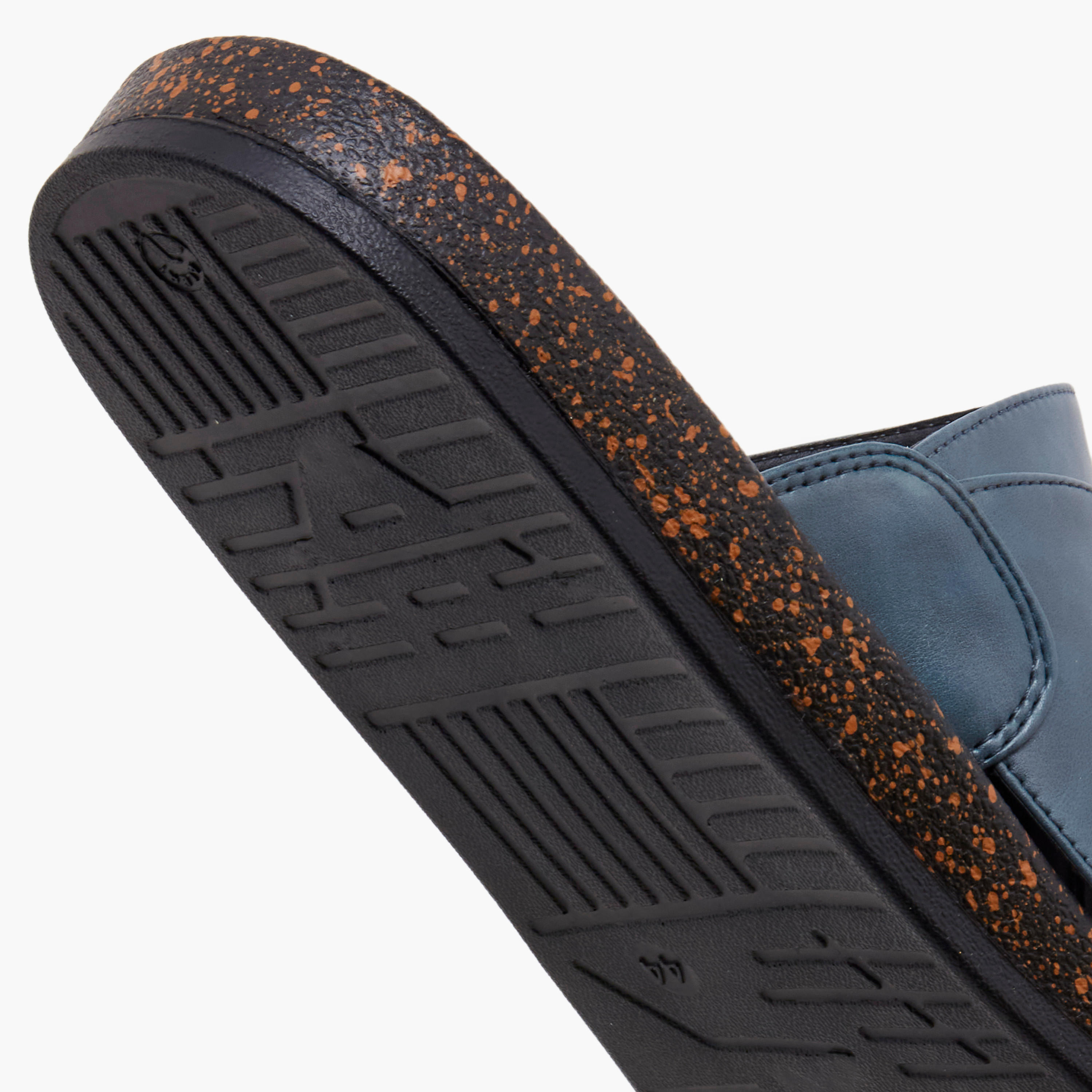 صندل عربي بتفاصيل حلقة إصبع للرجال من إل بي إل من شوإكسبريس-men-shoes-sandals-image-6