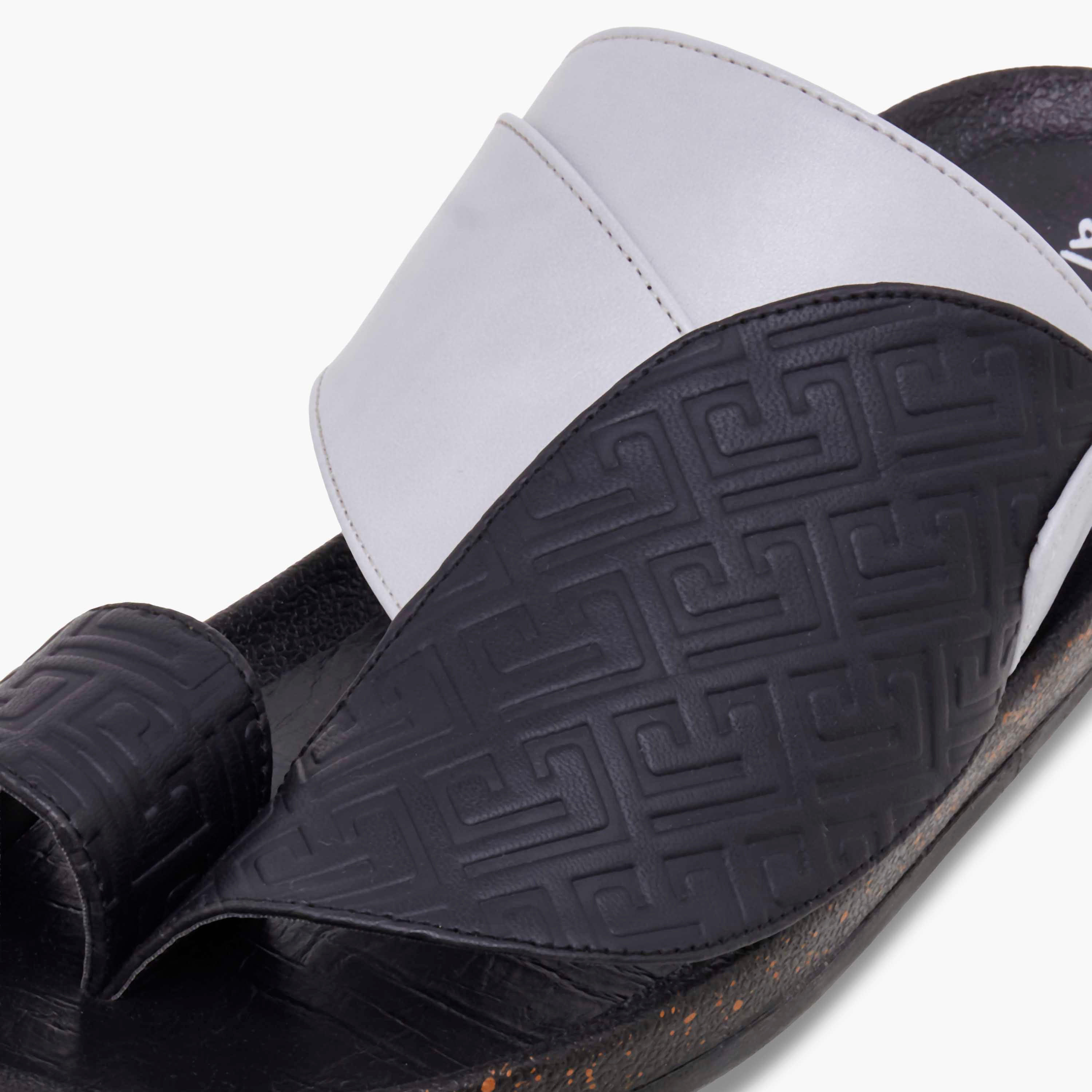 صندل عربي رجالي بتفاصيل حلقة إصبع من إل بي إل بواسطة شو إكسبريس-men-shoes-sandals-image-4