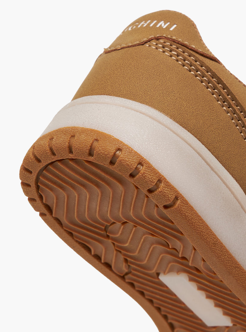 حذاء سنيكرز بألواح وشريط إغلاق لاصق من مستر دوتشيني-boys-shoes-sneakers-image-5