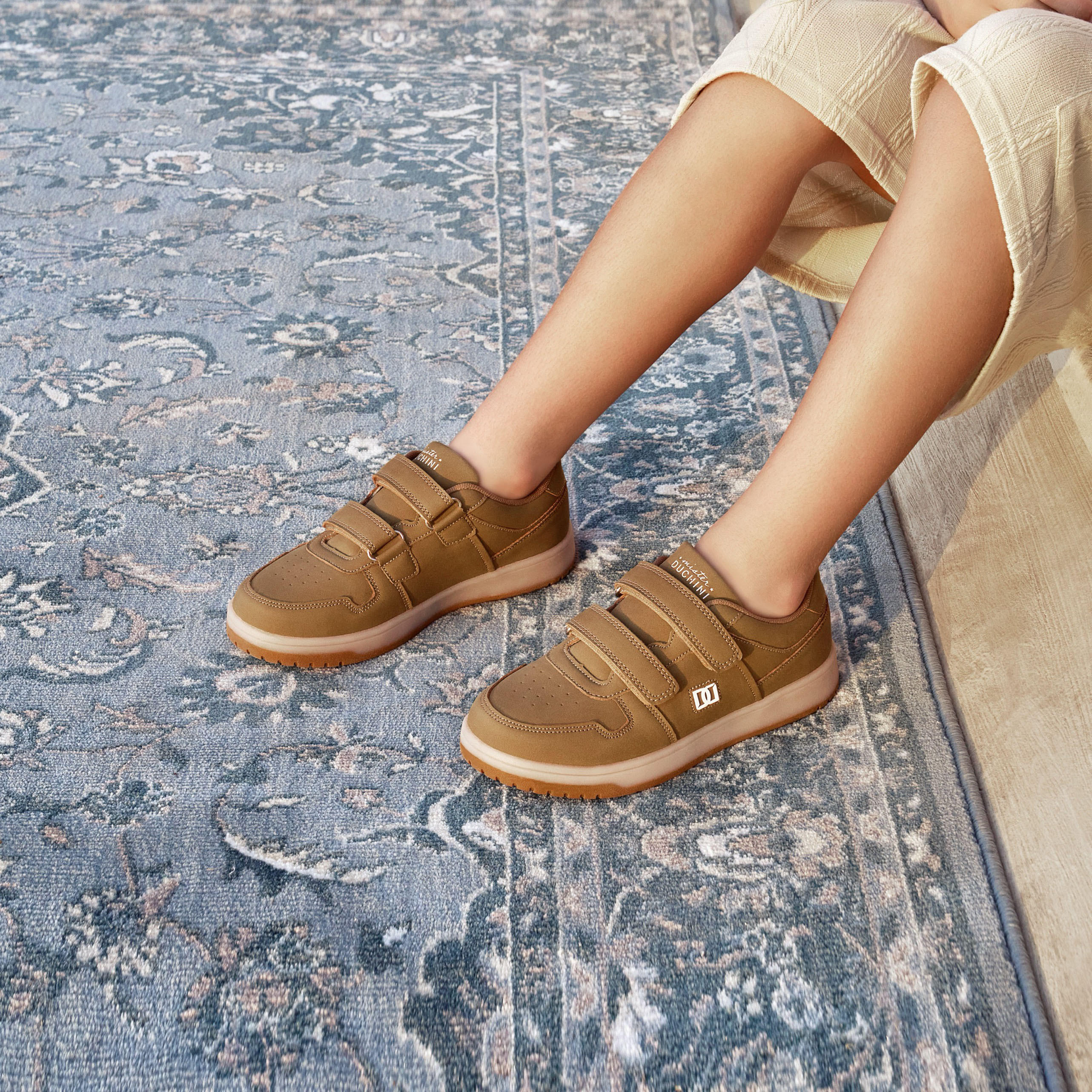 حذاء سنيكرز بألواح وشريط إغلاق لاصق من مستر دوتشيني-boys-shoes-sneakers-image-6
