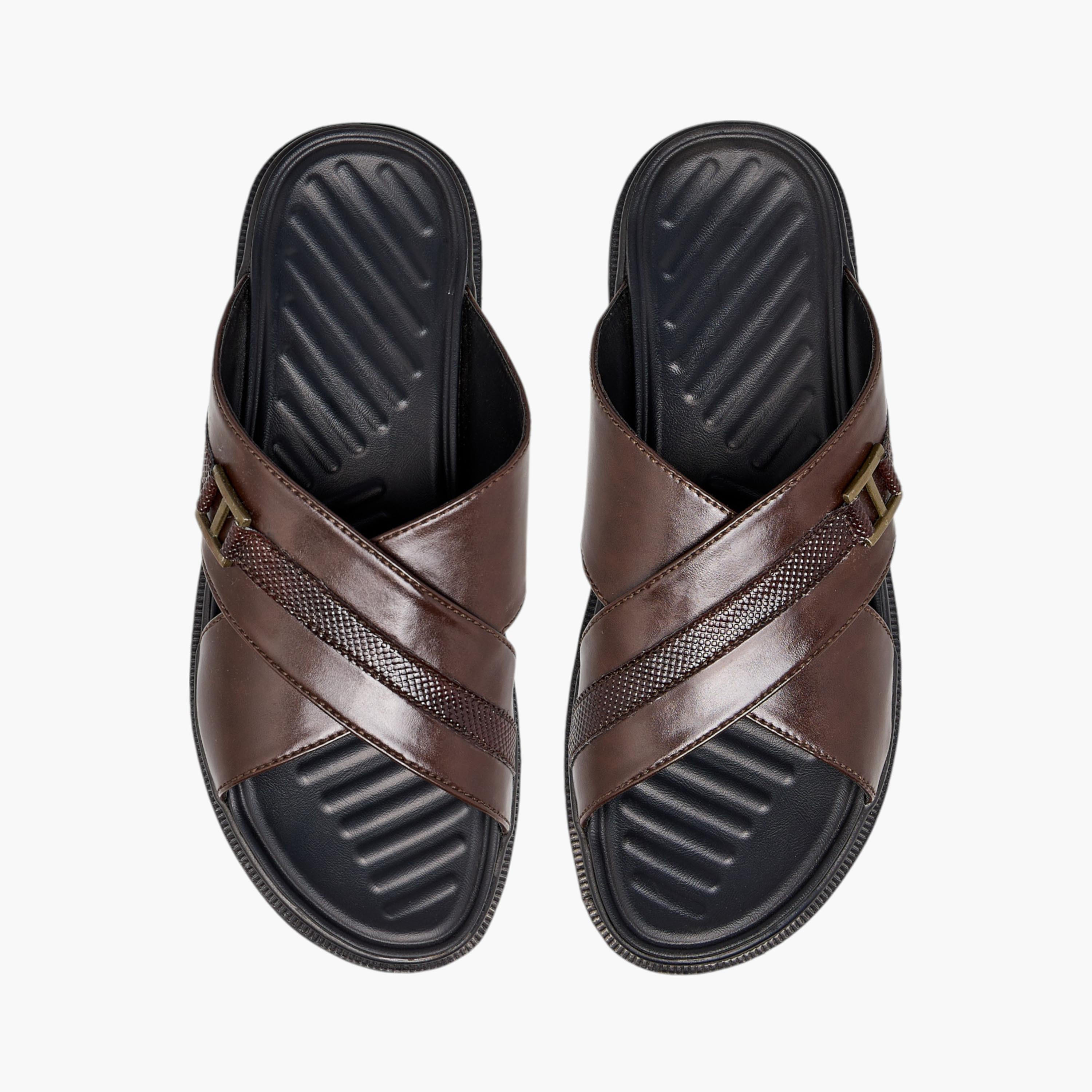 صندل مريح سهل الارتداء بحزام متقاطع من أل بي أل من شو إكسبريس-men-shoes-sandals-image-5