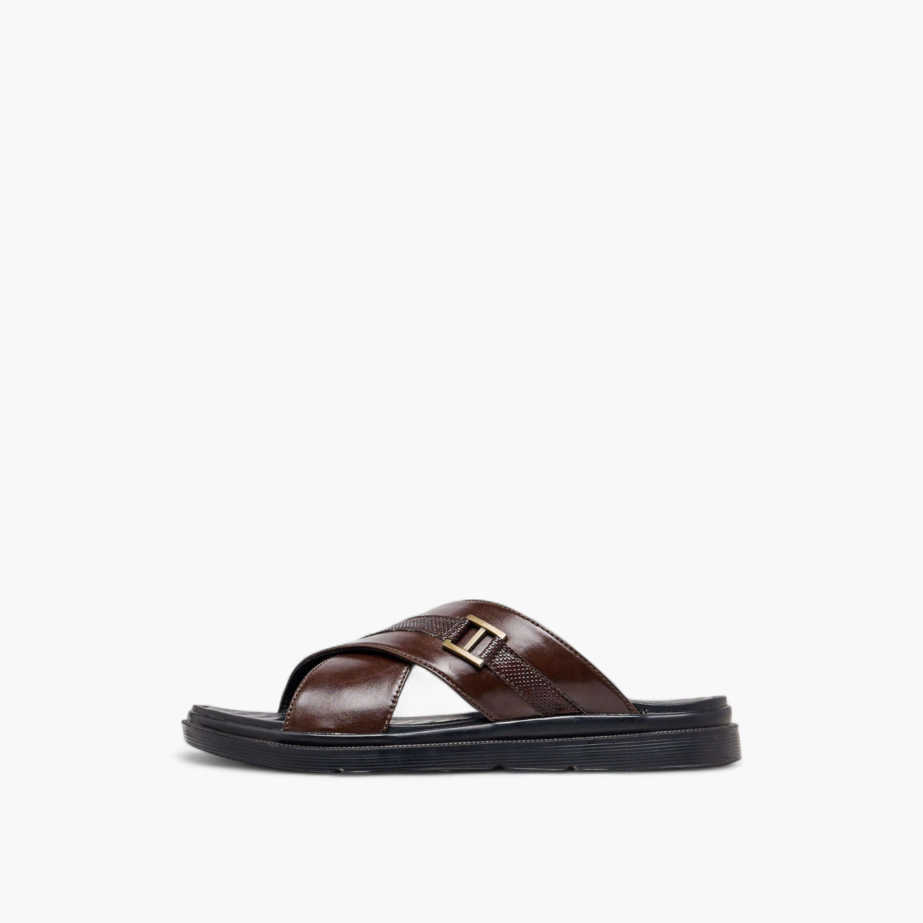 صندل مريح سهل الارتداء بحزام متقاطع من أل بي أل من شو إكسبريس-men-shoes-sandals-image-8