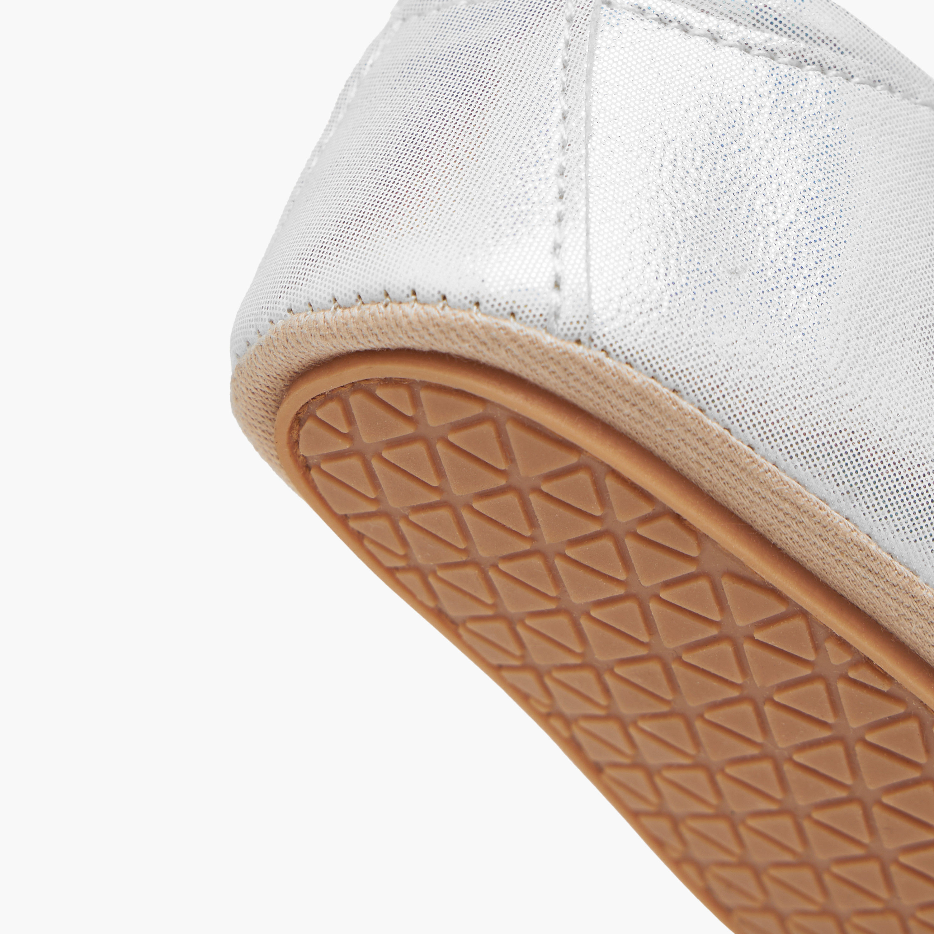 حذاء بتزيينات زهرية وشريط إغلاق لاصق من بيرفيت-baby-girls-shoes-closedshoes-image-5