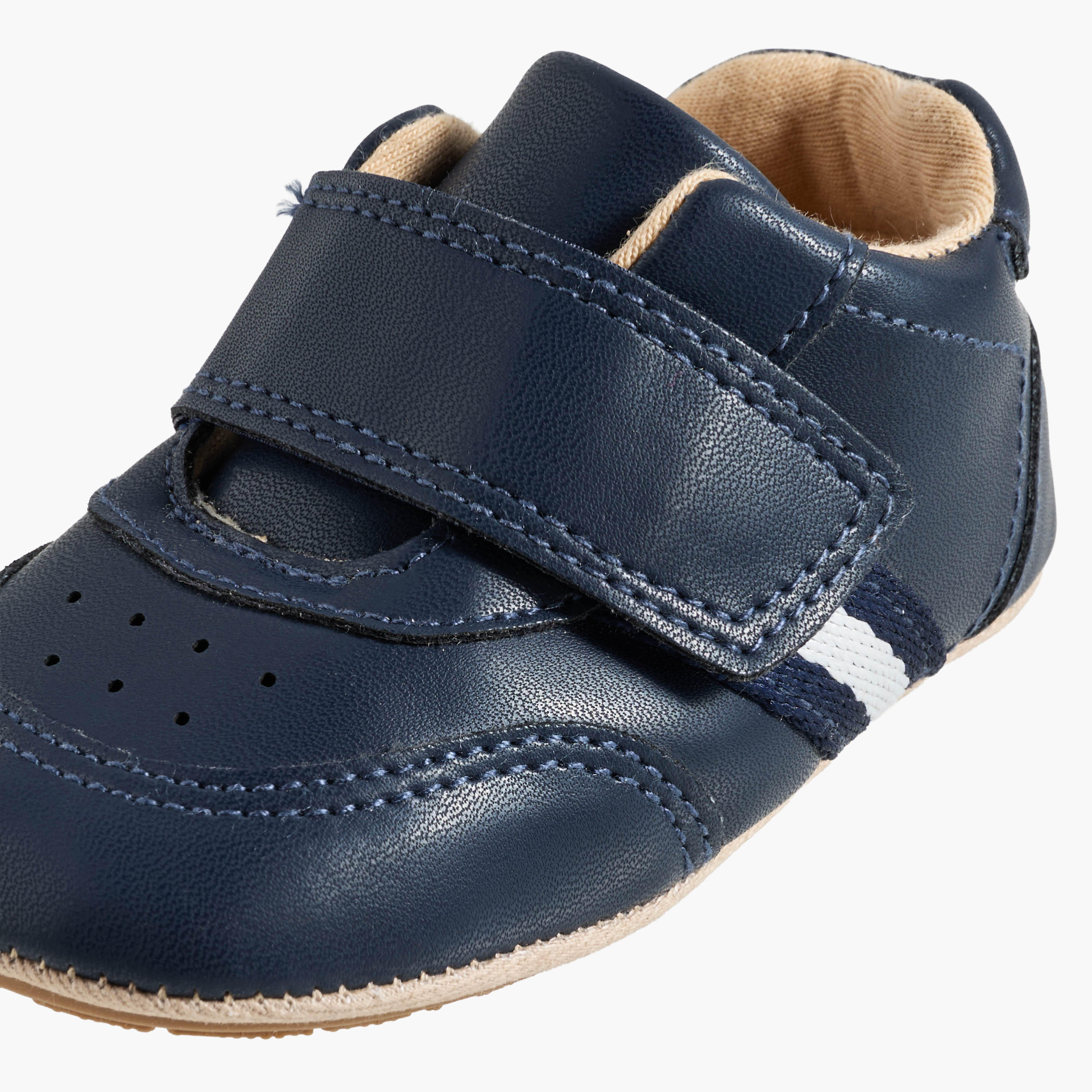 بوت بشريط إغلاق لاصق من بيرفيت-baby-boys-shoes-booties-image-2