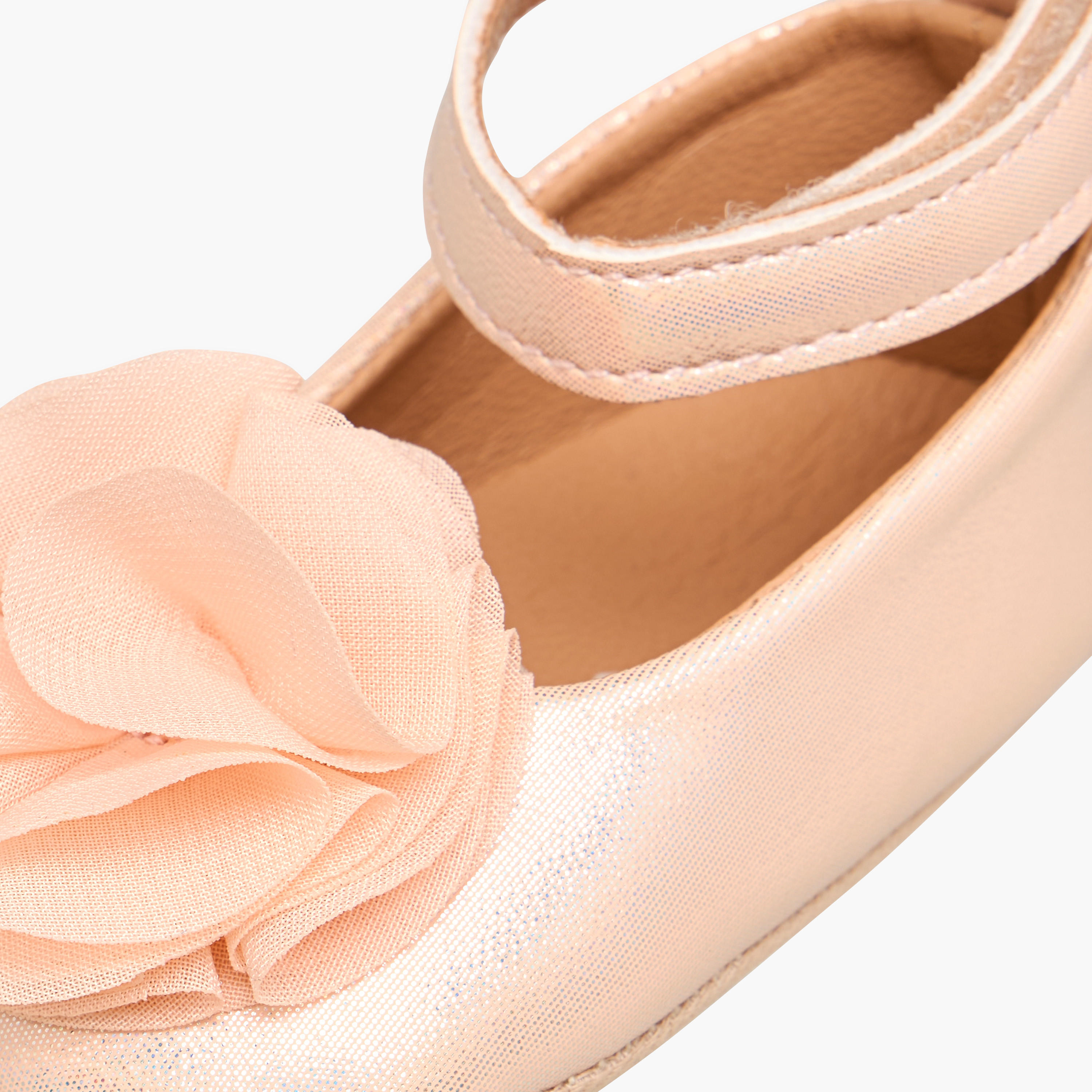 حذاء باليرينا بزينة زهرية من بيرفيت-baby-girls-shoes-booties-image-6
