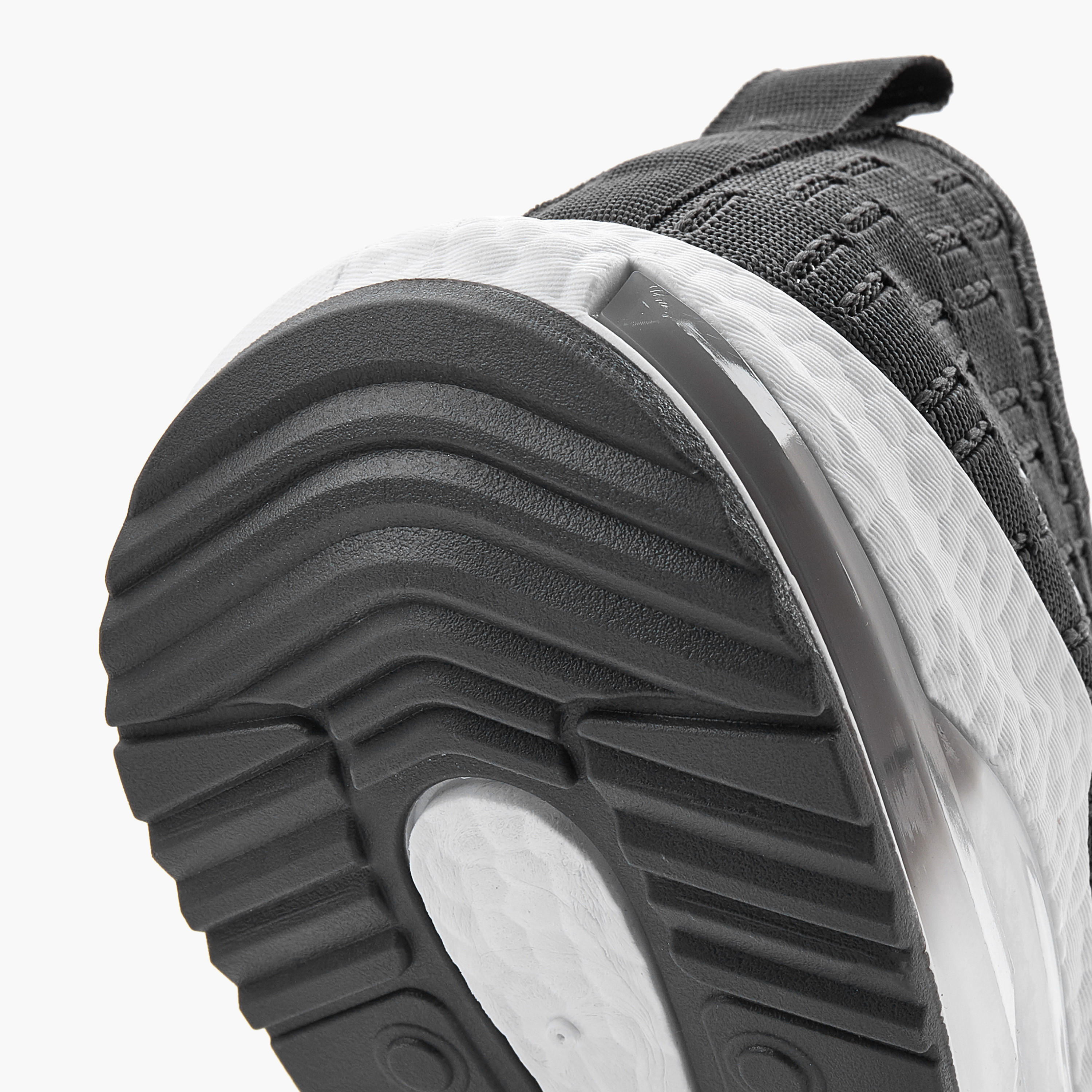 Oaklan by Shoexpress Textured Slip-On Sports Shoes with Pull Tab-sports-men-shoes-image-4