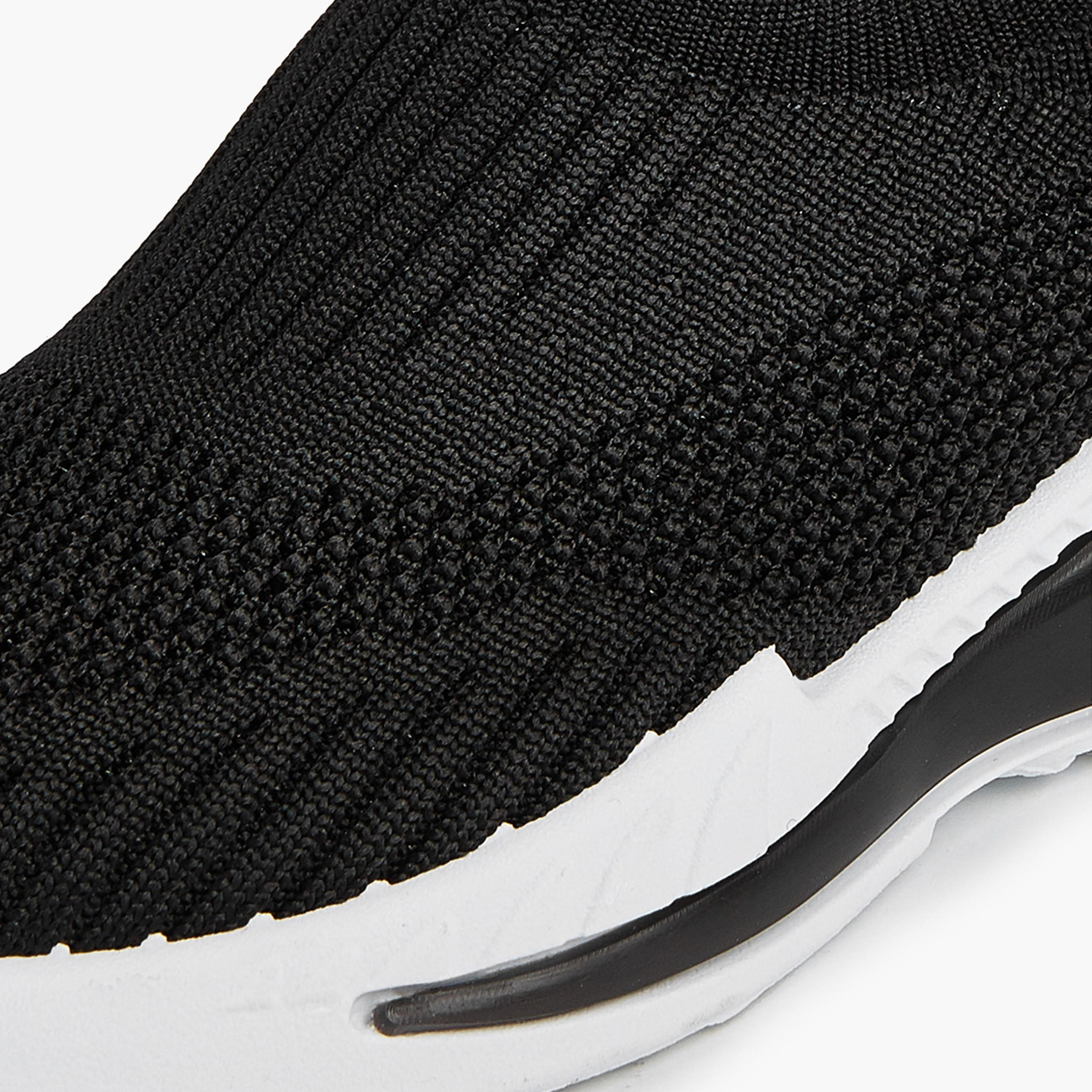 Oaklan by Shoexpress Textured Slip-On Sports Shoes with Pull Tab-boys-shoes-sneakers-image-4