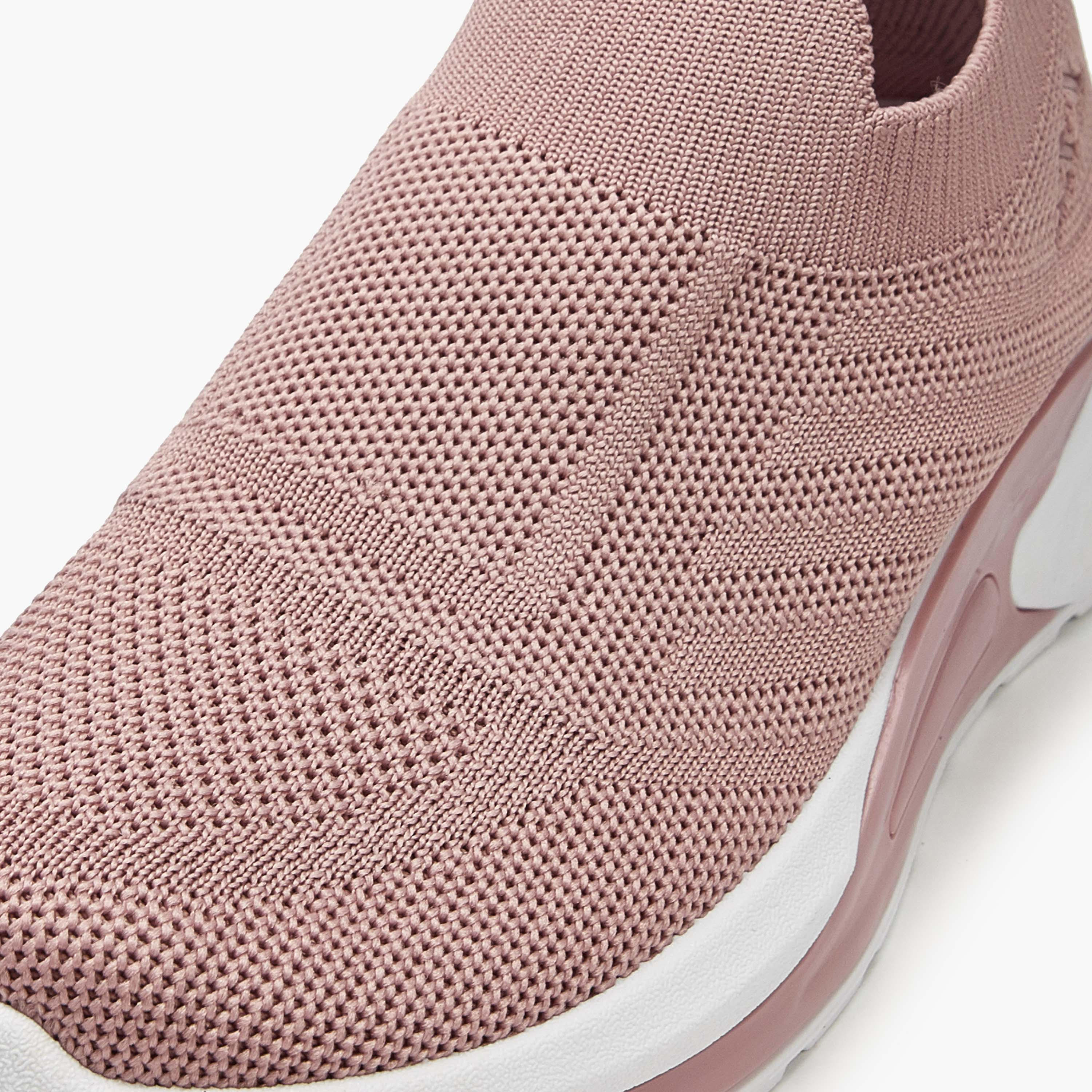 Oaklan by Shoexpress Textured Slip-On Sports Shoes with Pull Tab-girls-shoes-sports-image-4