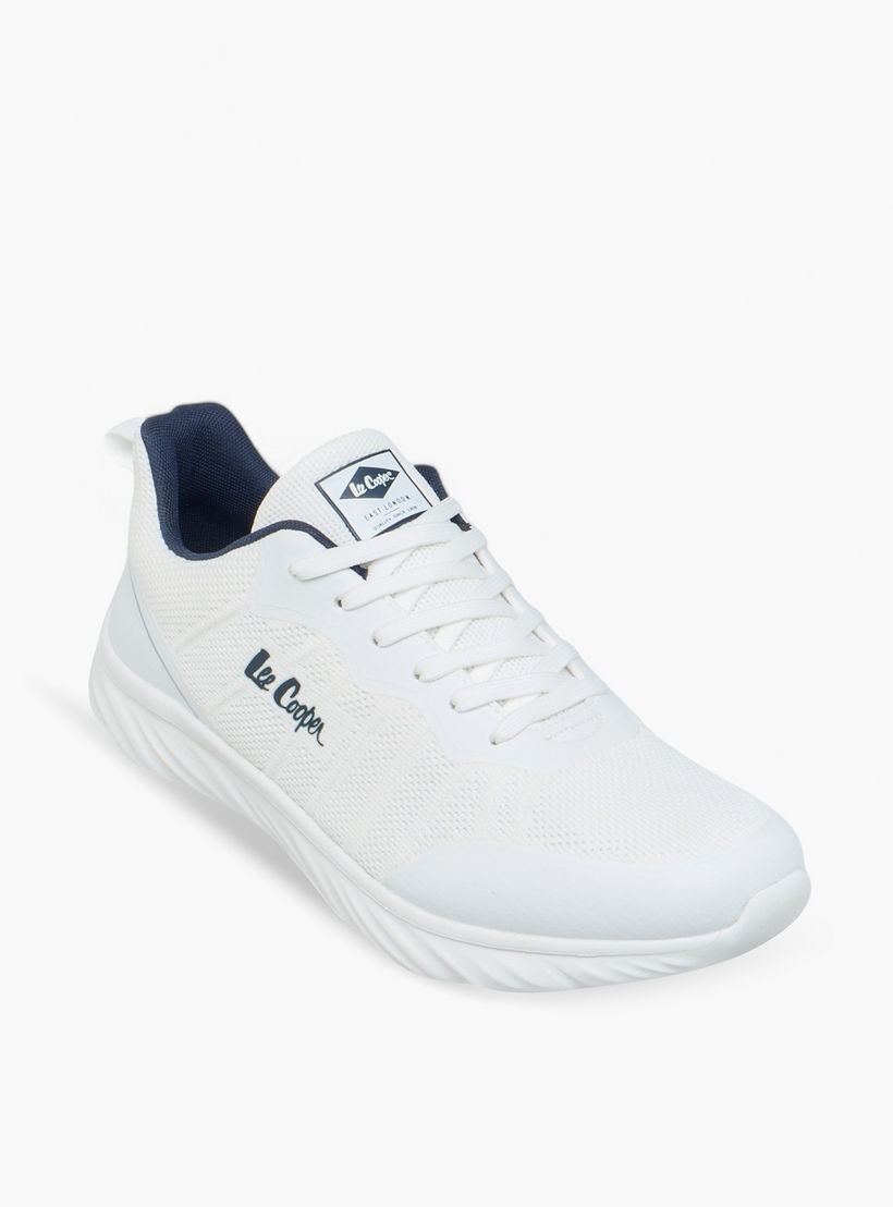 حذاء سنيكرز برباط إغلاق وتفاصيل شعار للرجال من لي كوبر-men-shoes-sneakers-image-2