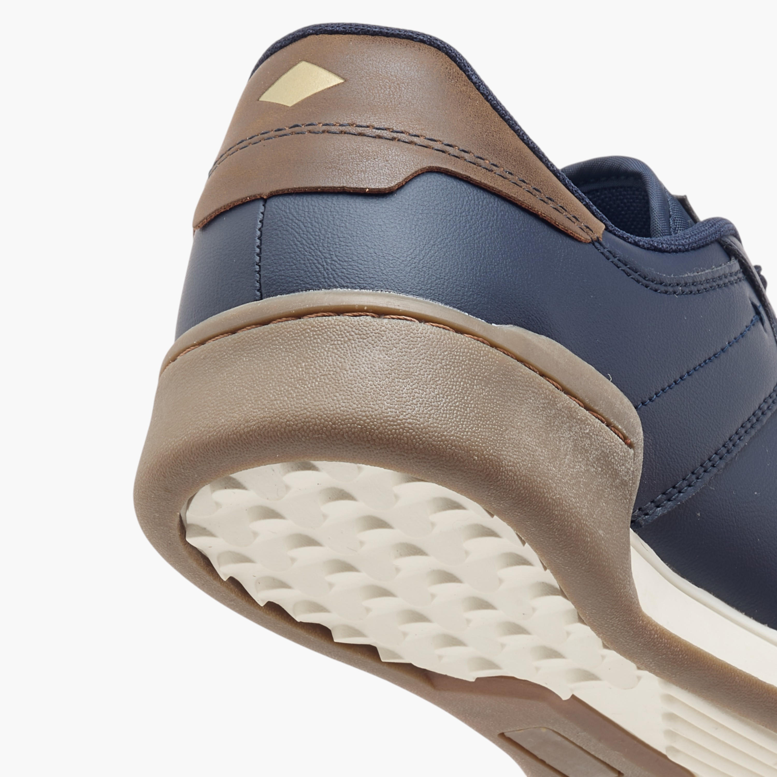 حذاء سنيكرز بألواح ورباط إغلاق للرجال من لي كوبر-men-shoes-sneakers-image-5
