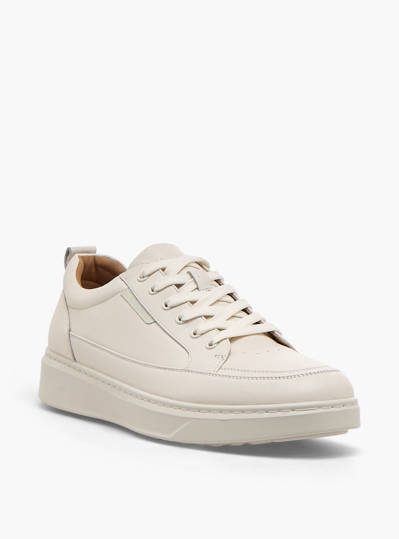 حذاء سنيكرز جلد برباط إغلاق للرجال من دوتشيني-men-shoes-sneakers-image-2