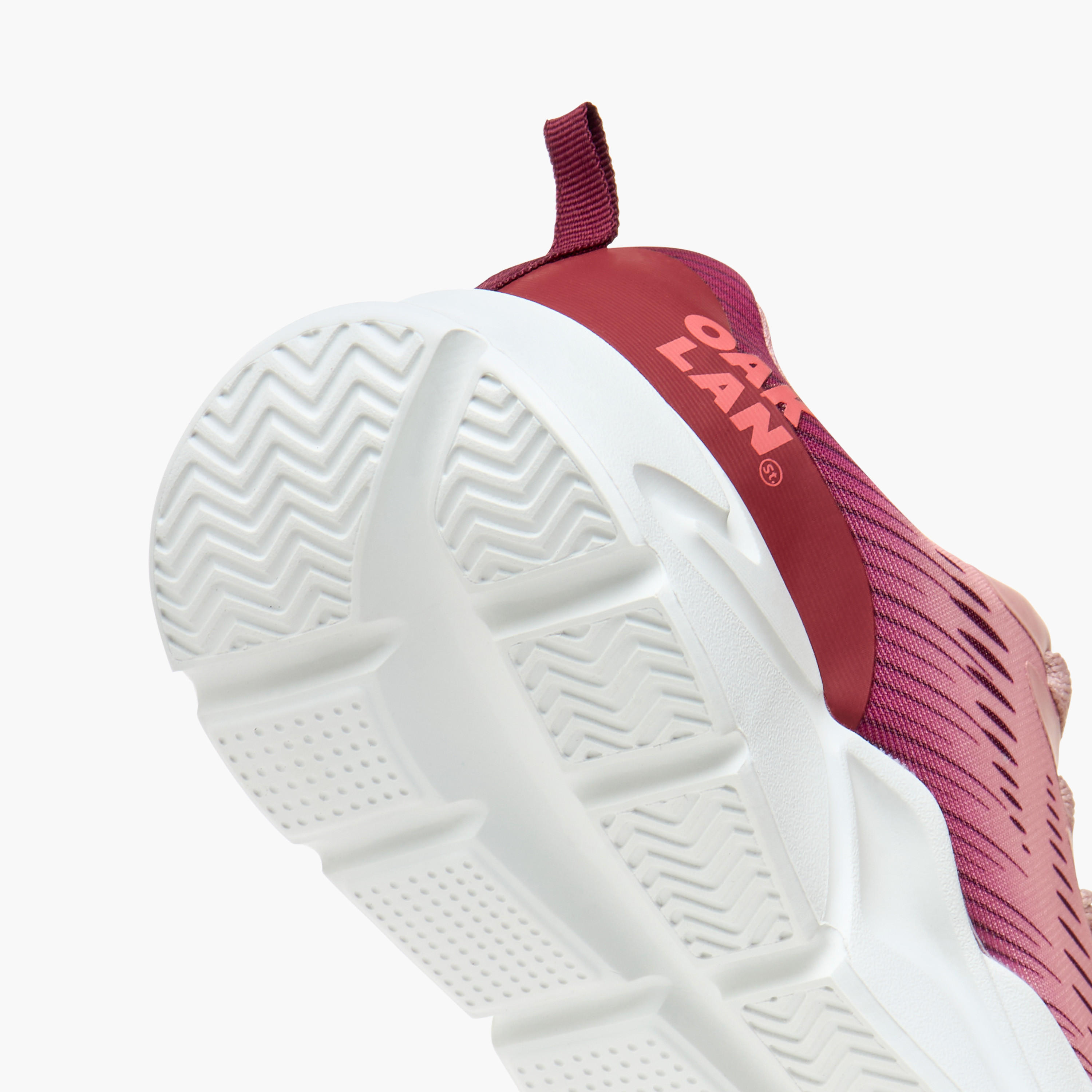 حذاء متدرج اللون برباط إغلاق من أوكلان من شو إكسبريس-women-shoes-sneakers-image-5