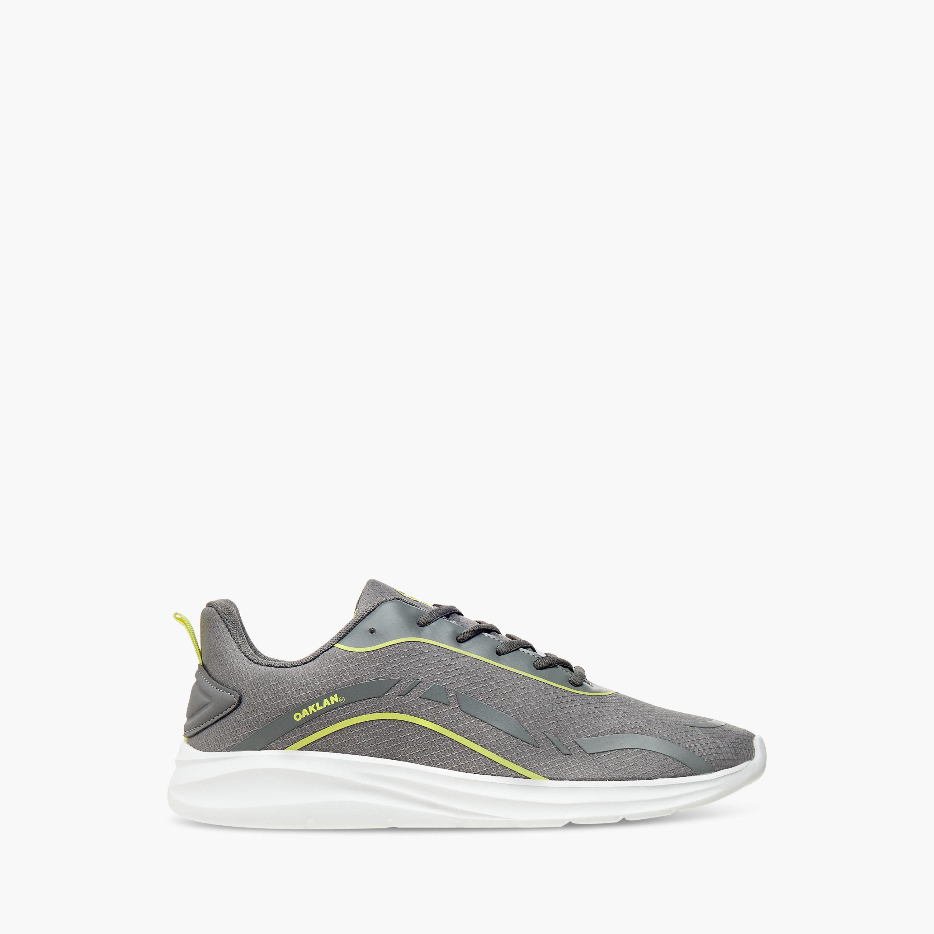 حذاء رياضي شبكي برباط إغلاق أوكلان من شو إكسبريس-sports-men-shoes-image-3