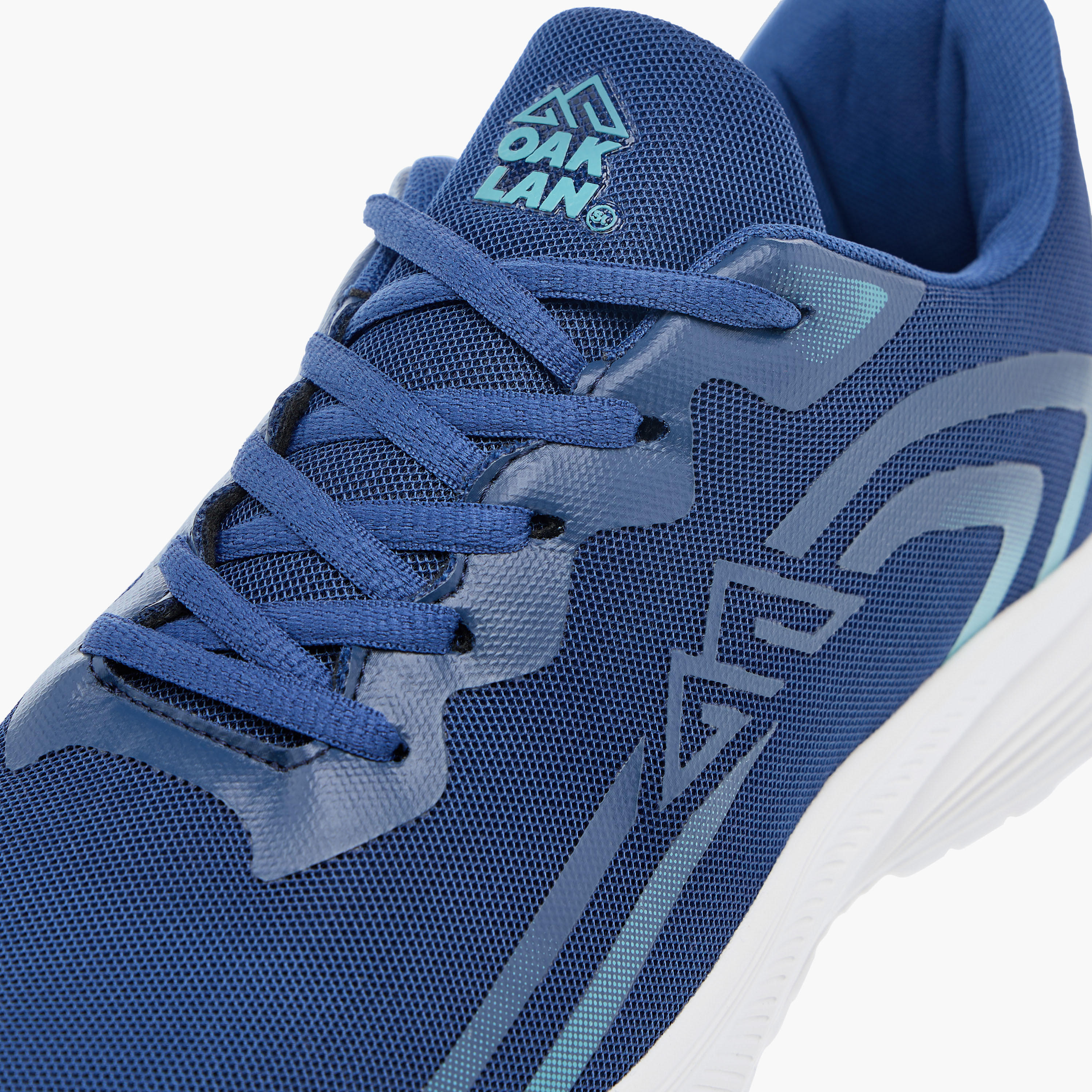 حذاء رياضي برباط إغلاق وتفاصيل الشعار من أوكلان من شو إكسبرس-sports-men-shoes-image-4
