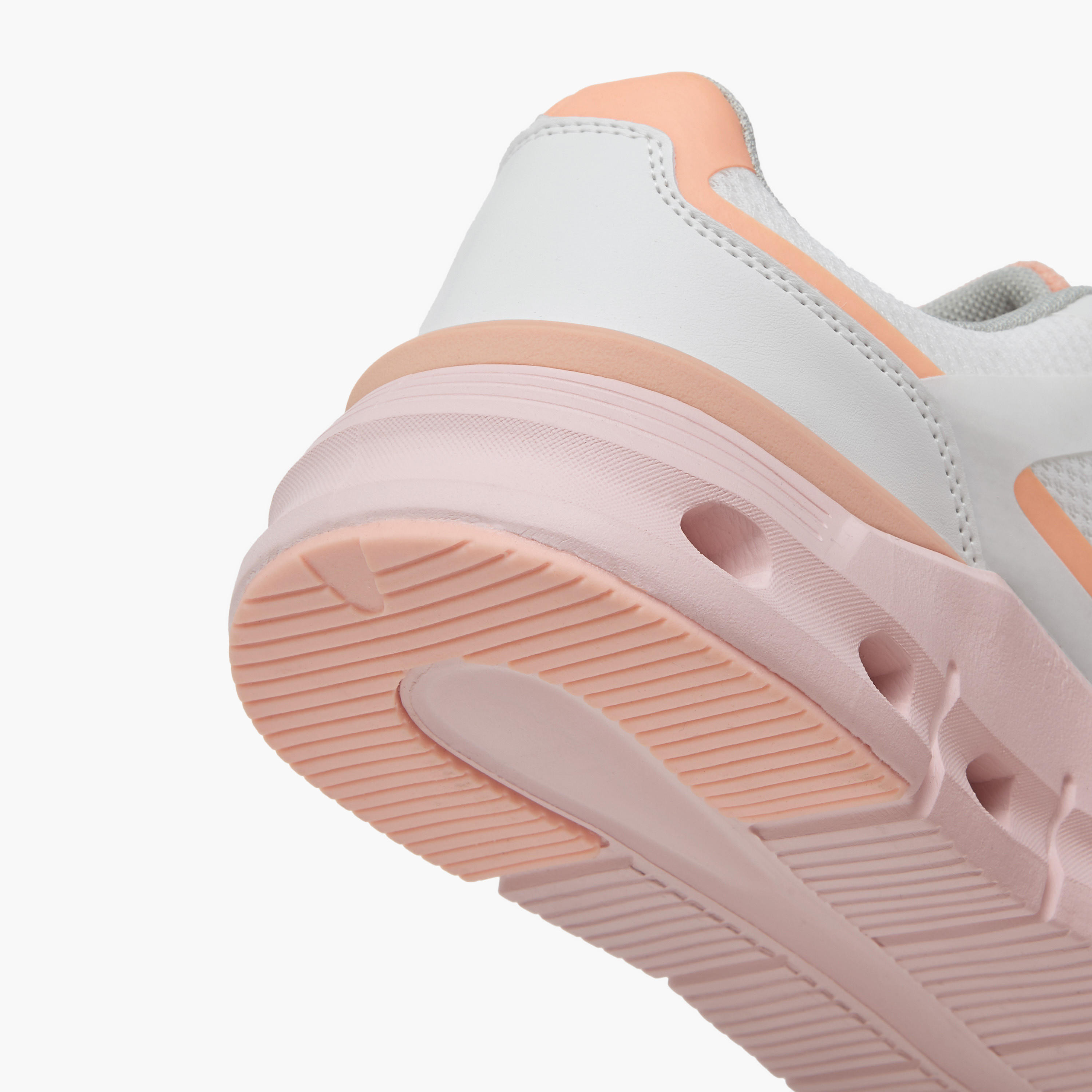 حذاء رياضي بألواح مع رباط للإغلاق شو إكسبريس من أوكلان-women-shoes-sneakers-image-5