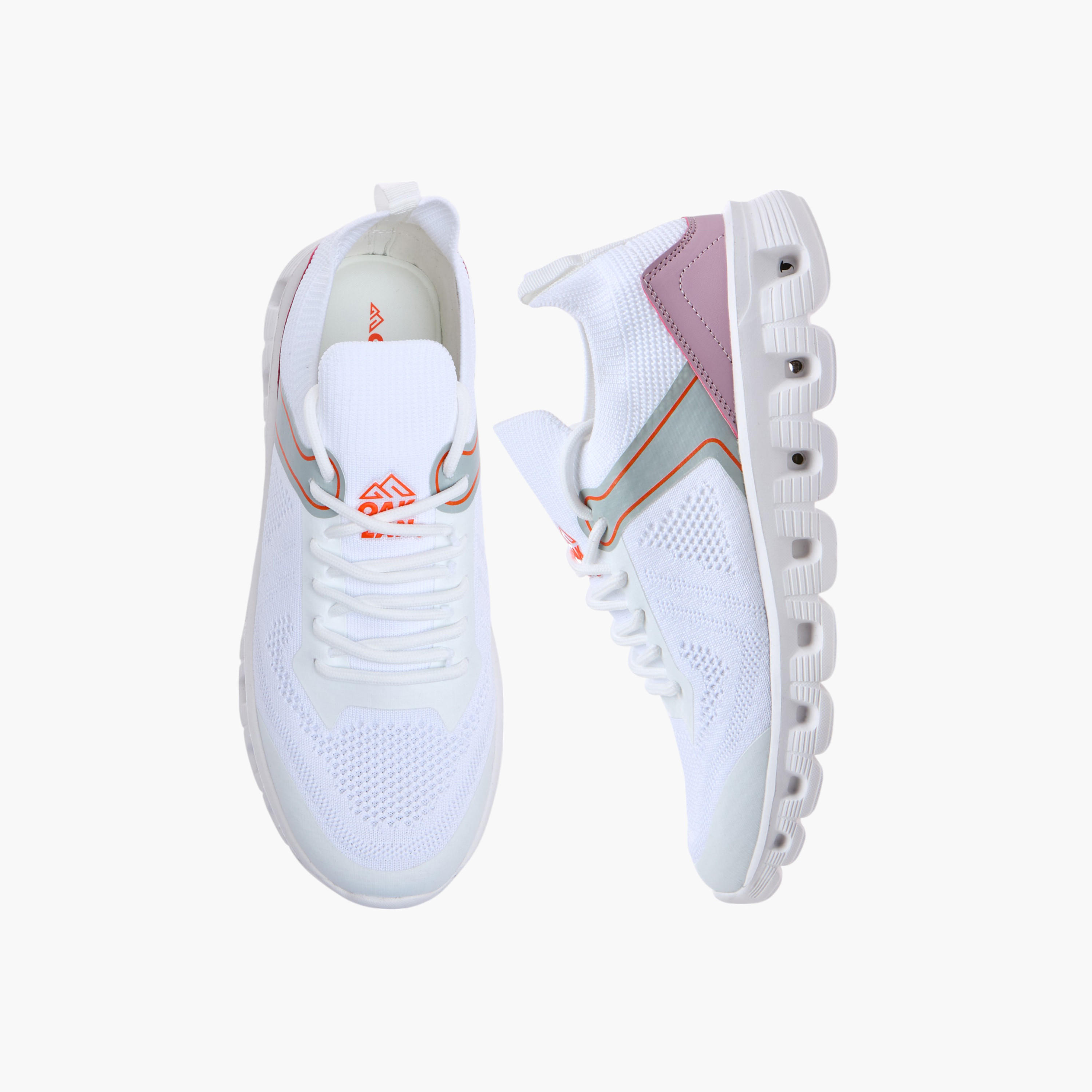 حذاء رياضي برباط وألواح من أوكلان بواسطة شو إكسبريس-women-shoes-sneakers-image-1