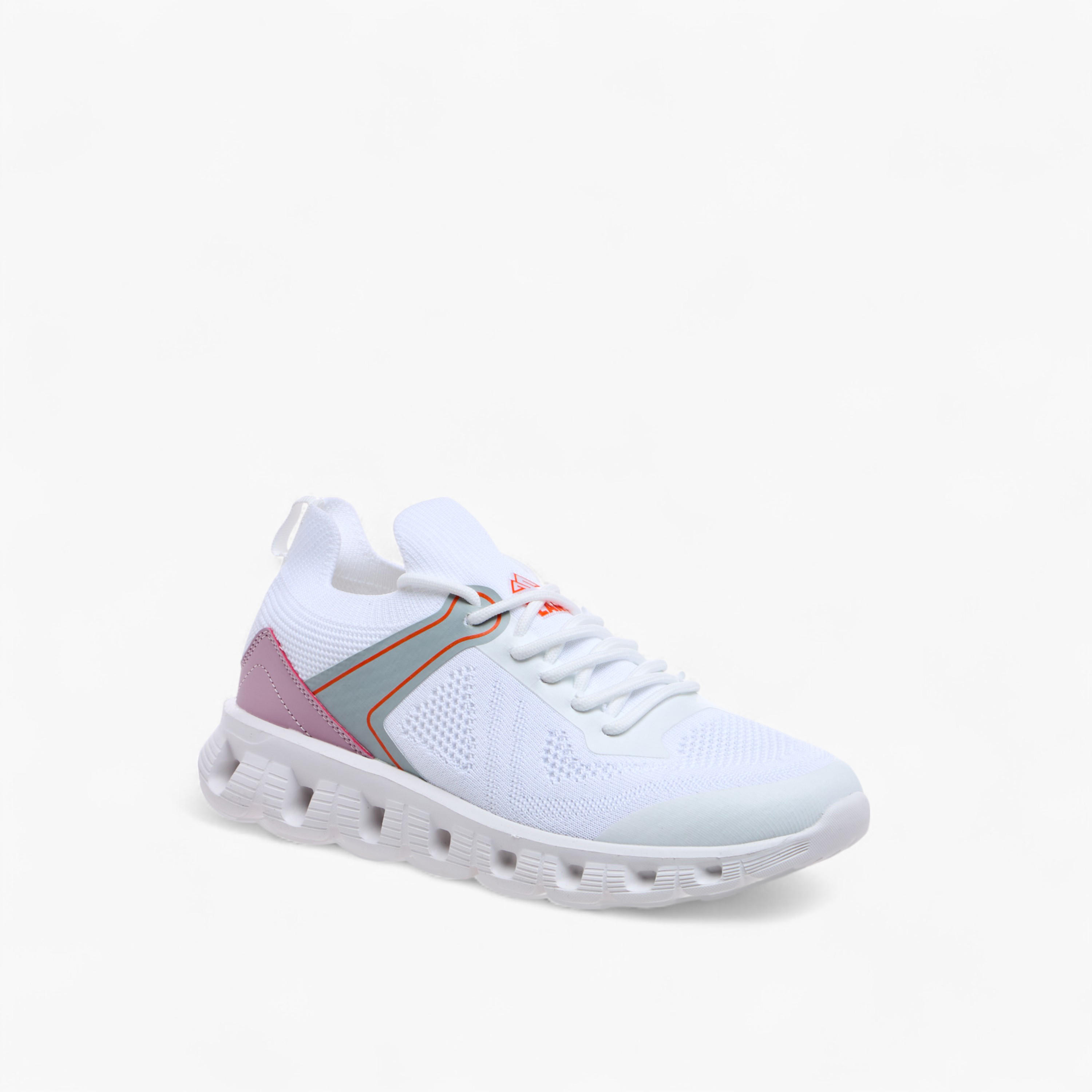 حذاء رياضي برباط وألواح من أوكلان بواسطة شو إكسبريس-women-shoes-sneakers-image-2