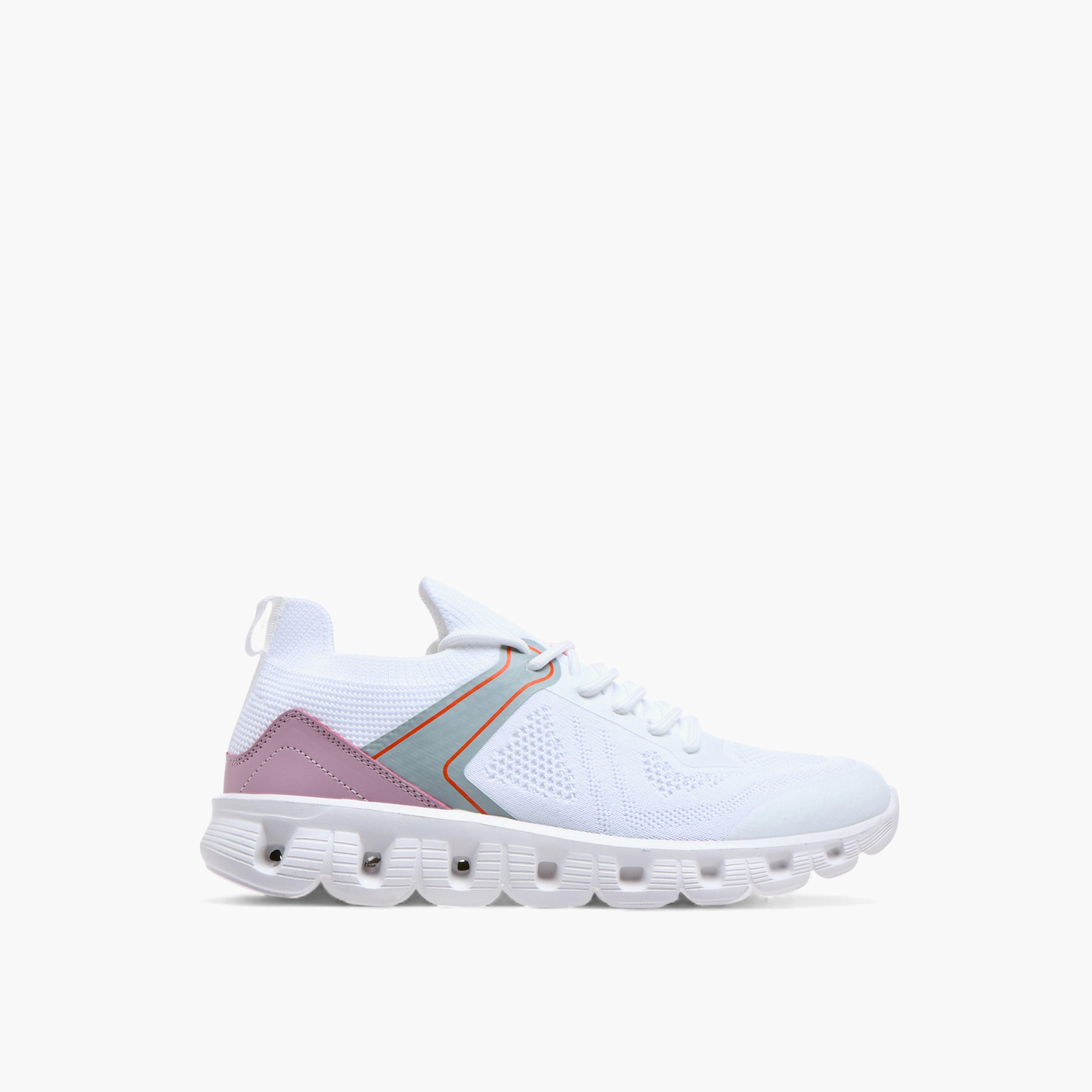 حذاء رياضي برباط وألواح من أوكلان بواسطة شو إكسبريس-women-shoes-sneakers-image-3