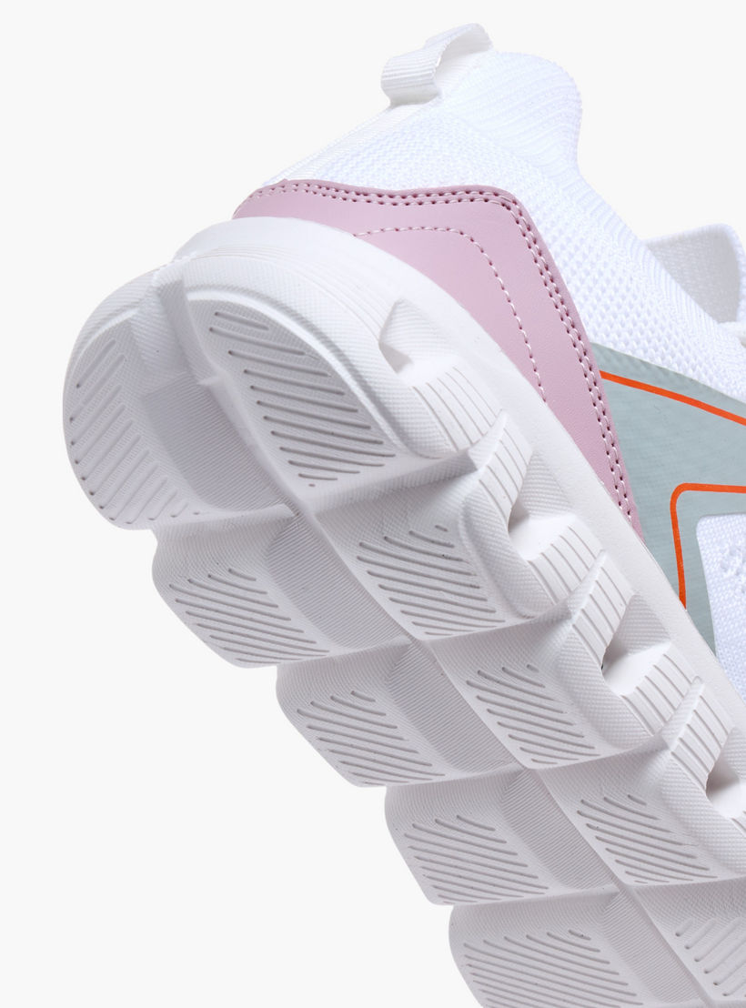 حذاء رياضي برباط وألواح من أوكلان بواسطة شو إكسبريس-women-shoes-sneakers-image-5