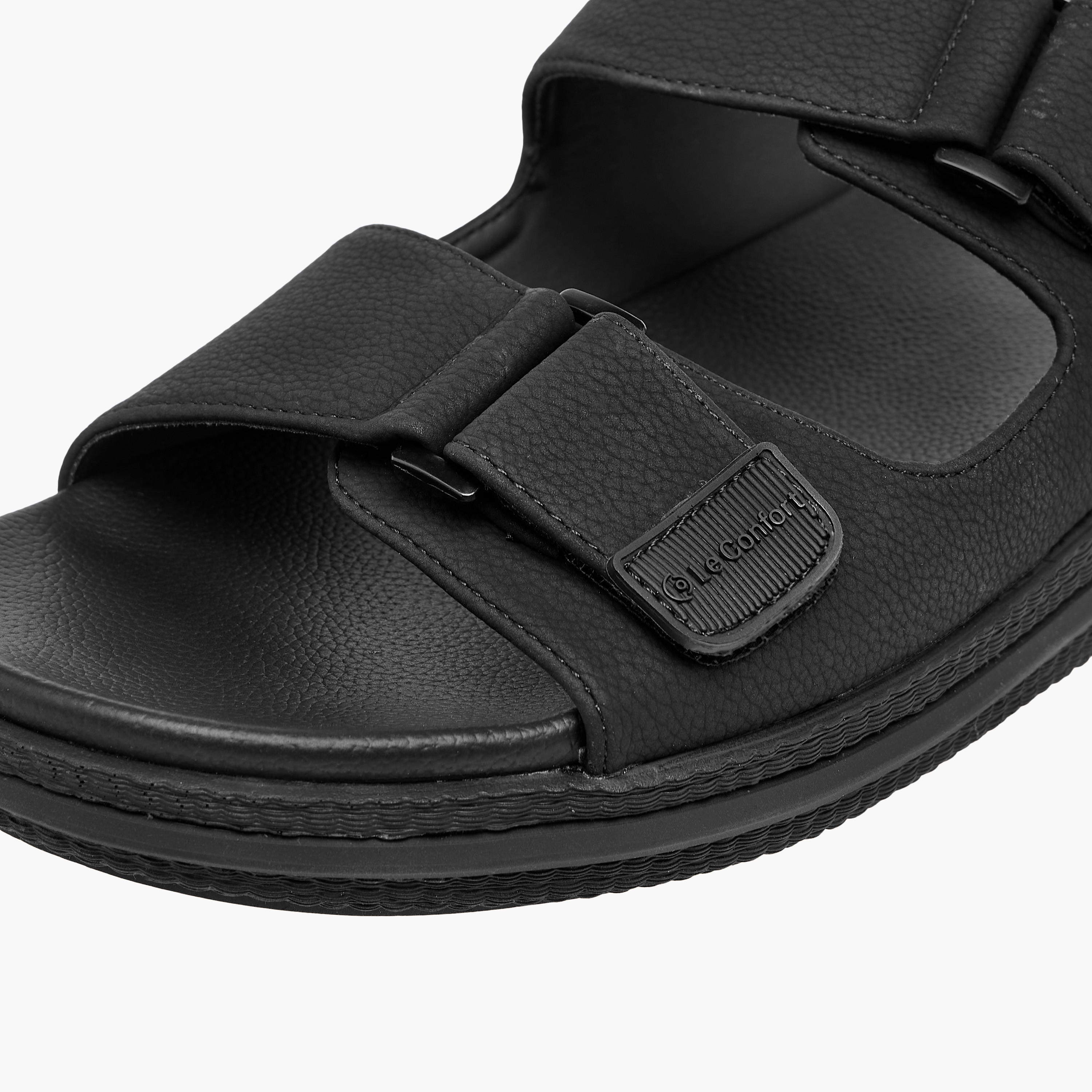 صندل مريح سهل الارتداء بارز الملمس من لو كونفرت-men-shoes-sandals-image-5