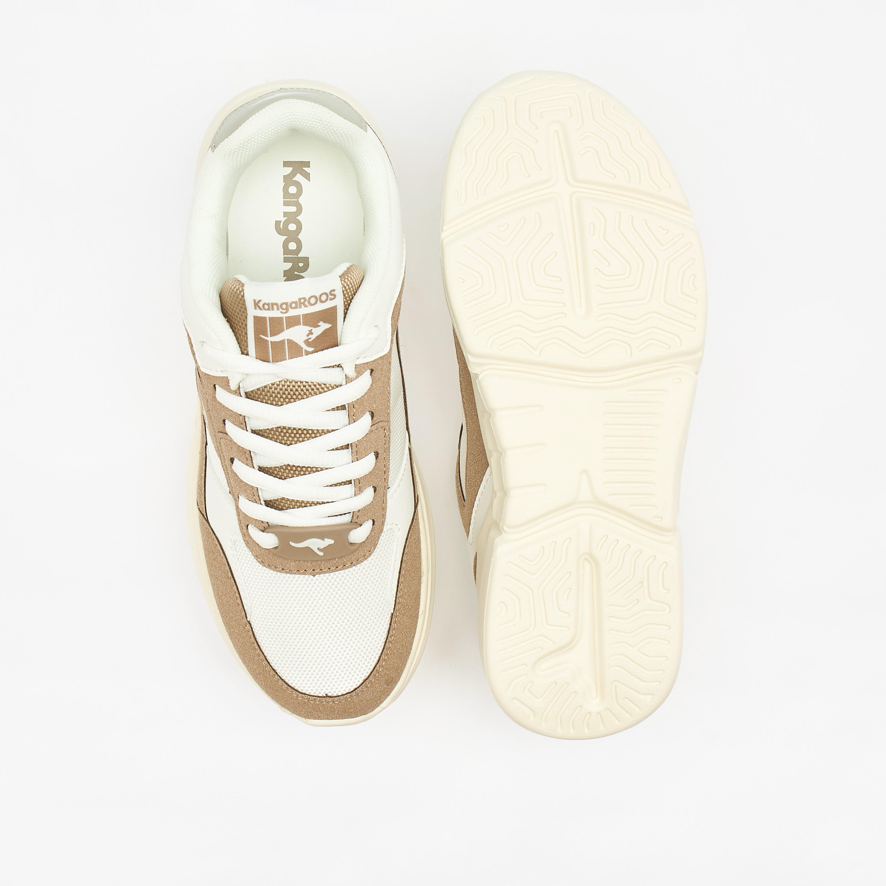 حذاء رياضي بتصميم ألواح ورباط إغلاق للنساء من كانجاروز-women-shoes-sneakers-image-4