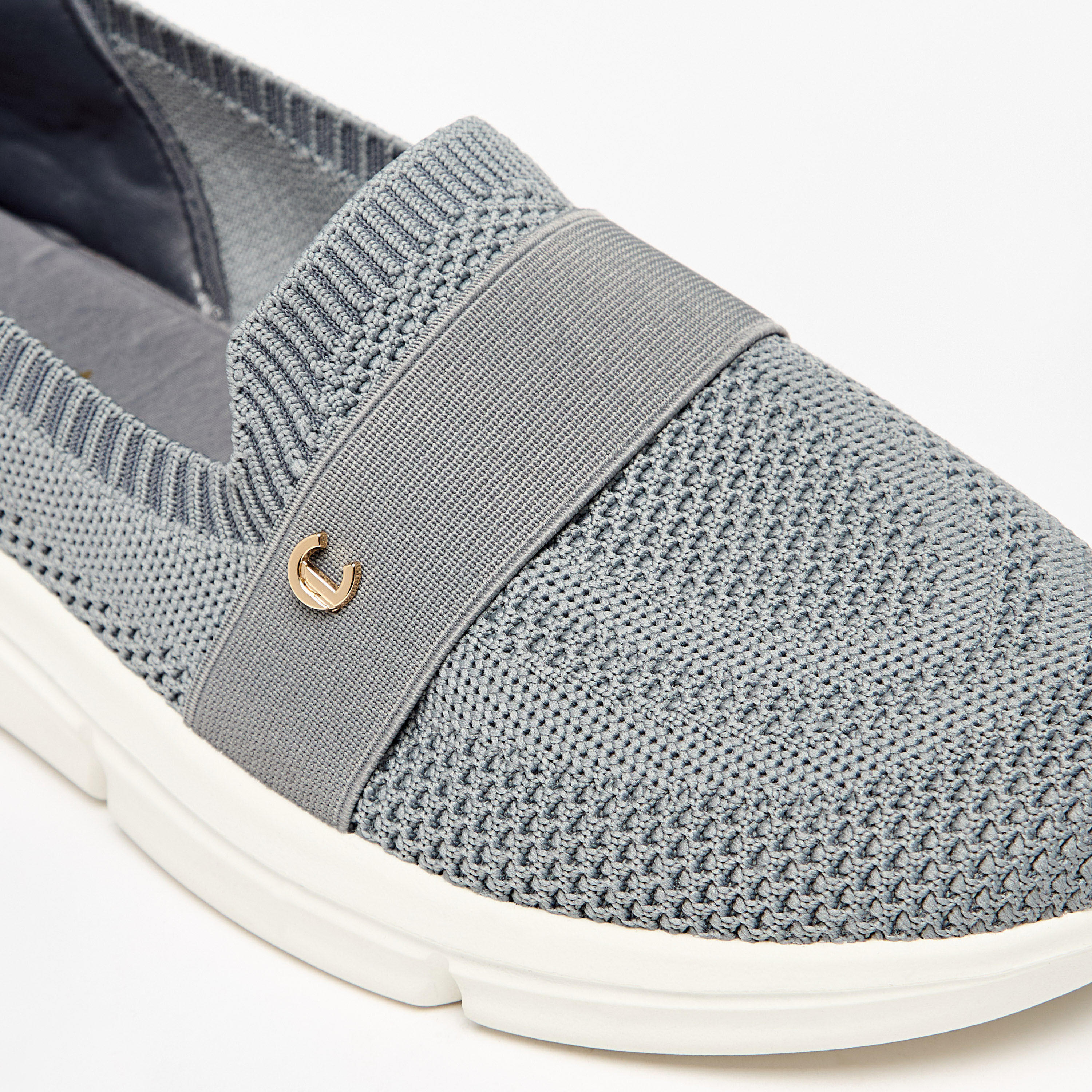 Le Confort Women Textured Slip-On Sneakers-women-shoes-sneakers-image-5