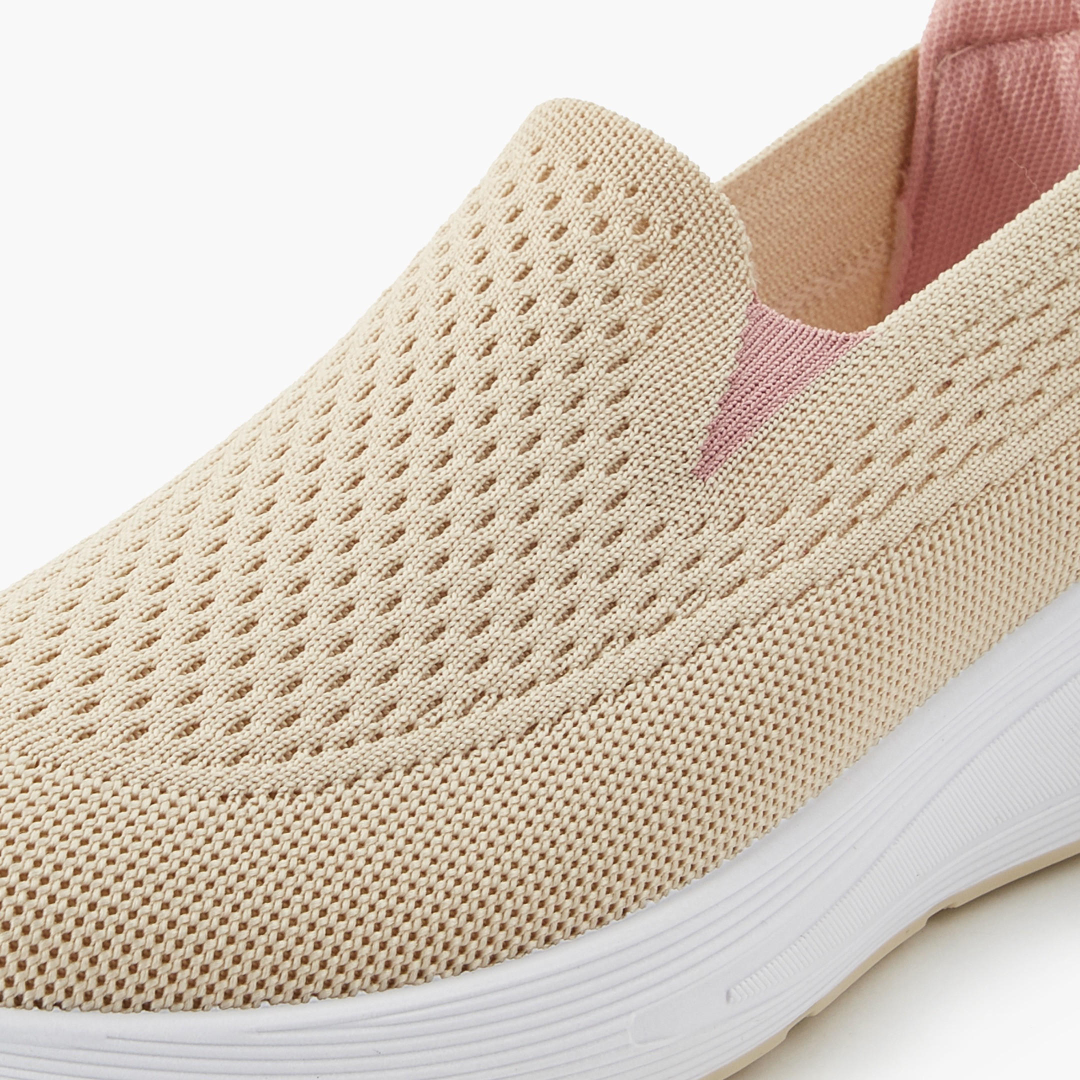 حذاء رياضي نسائي سهل الارتداء من أوكلان بواسطة شو إكسبريس-women-shoes-sports-image-4