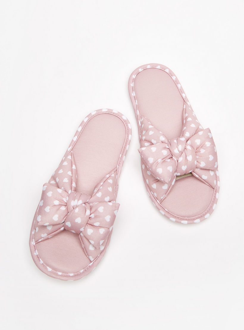شبشب غرفة نوم بحزام متقاطع وتفاصيل مخملية وطبعات قلب-women-shoes-bedroomslippers-image-3