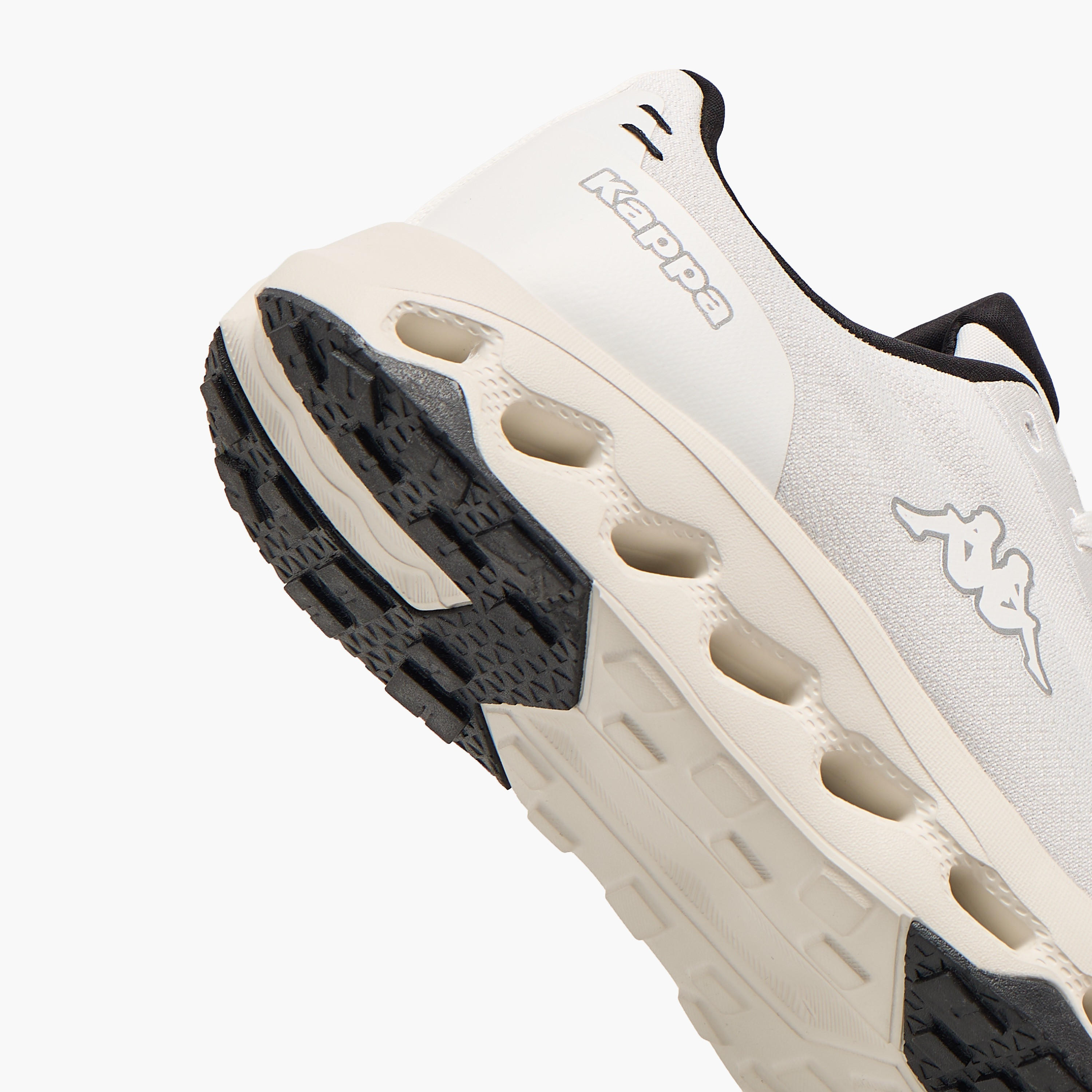 حذاء رياضي سهل الارتداء بتفاصيل شعار للرجال من كابا-sports-men-shoes-image-8