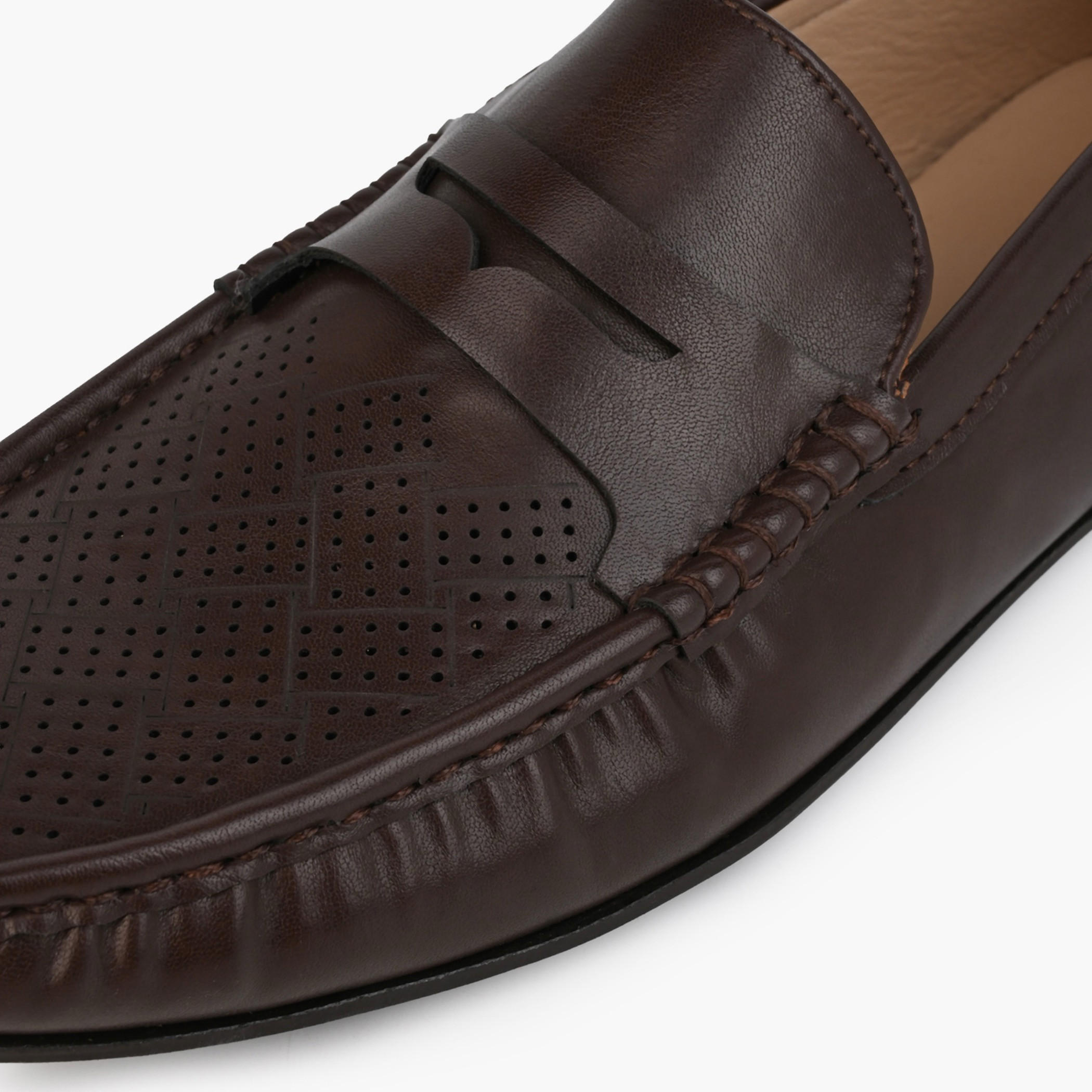 حذاء لوفرز بتصميم مثقب للرجال من أل بي أل من شو إكسبريس-men-shoes-loafersandmoccasins-image-4