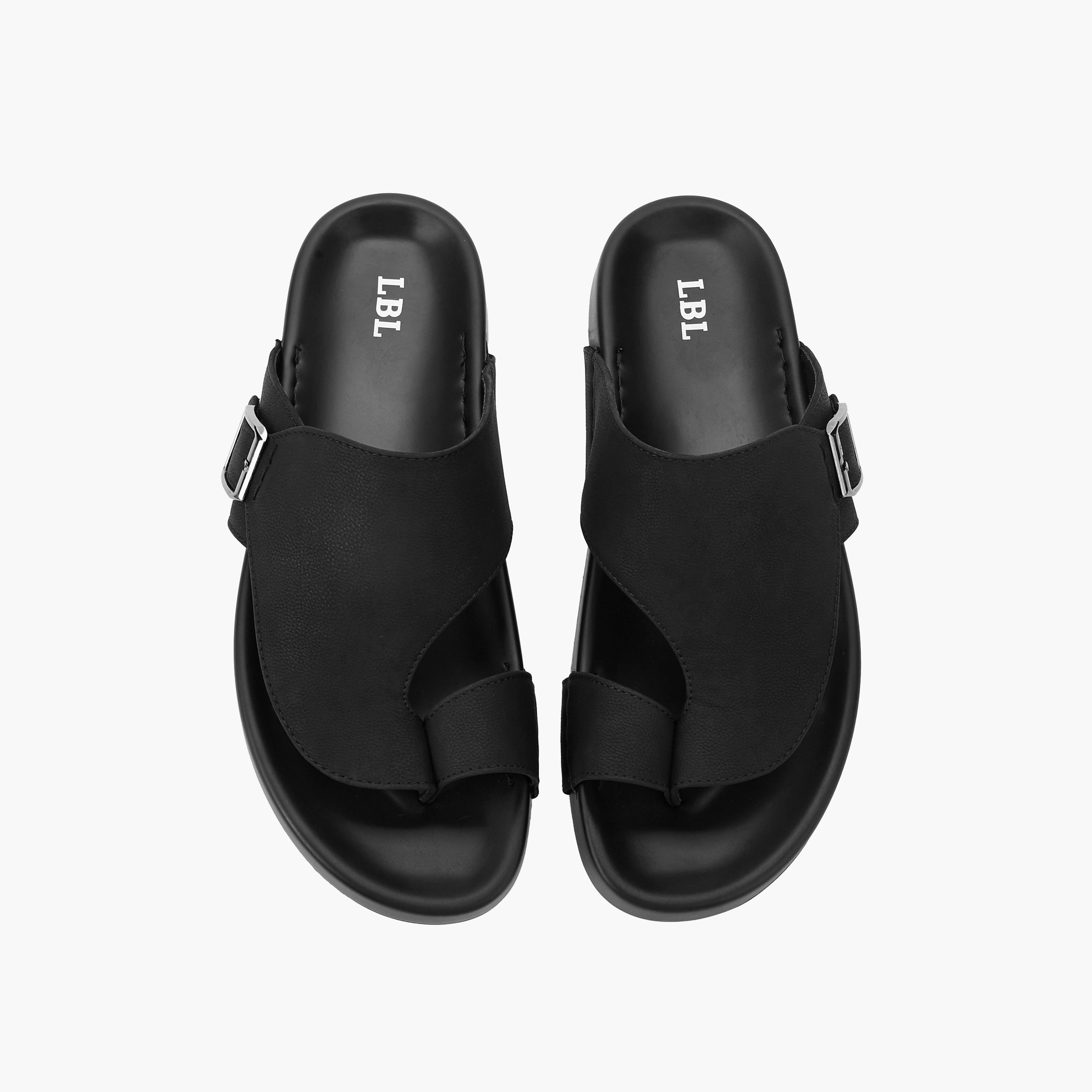 صندل مريح بتفاصيل إبزيم للرجال من إل بي إل من شو إكسبرس-men-shoes-sandals-image-1