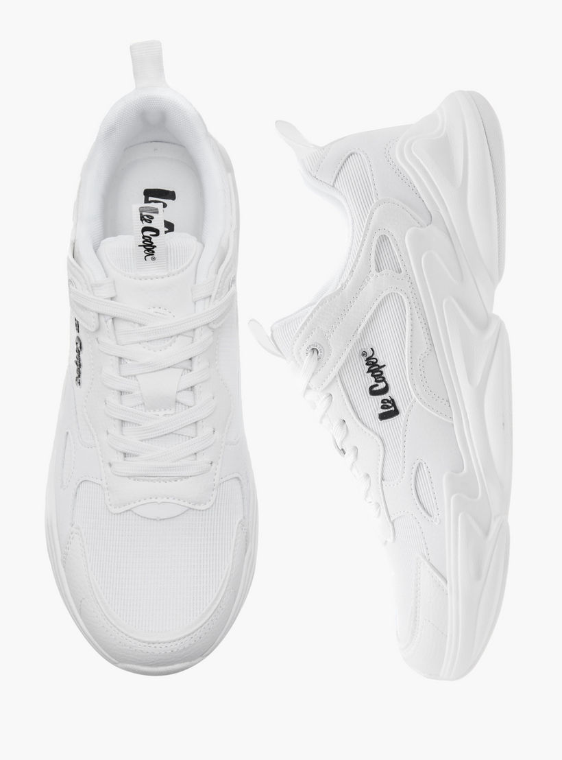 حذاء رياضي بألواح ورباط إغلاق للرجال من لي كوبر-sports-men-shoes-image-1